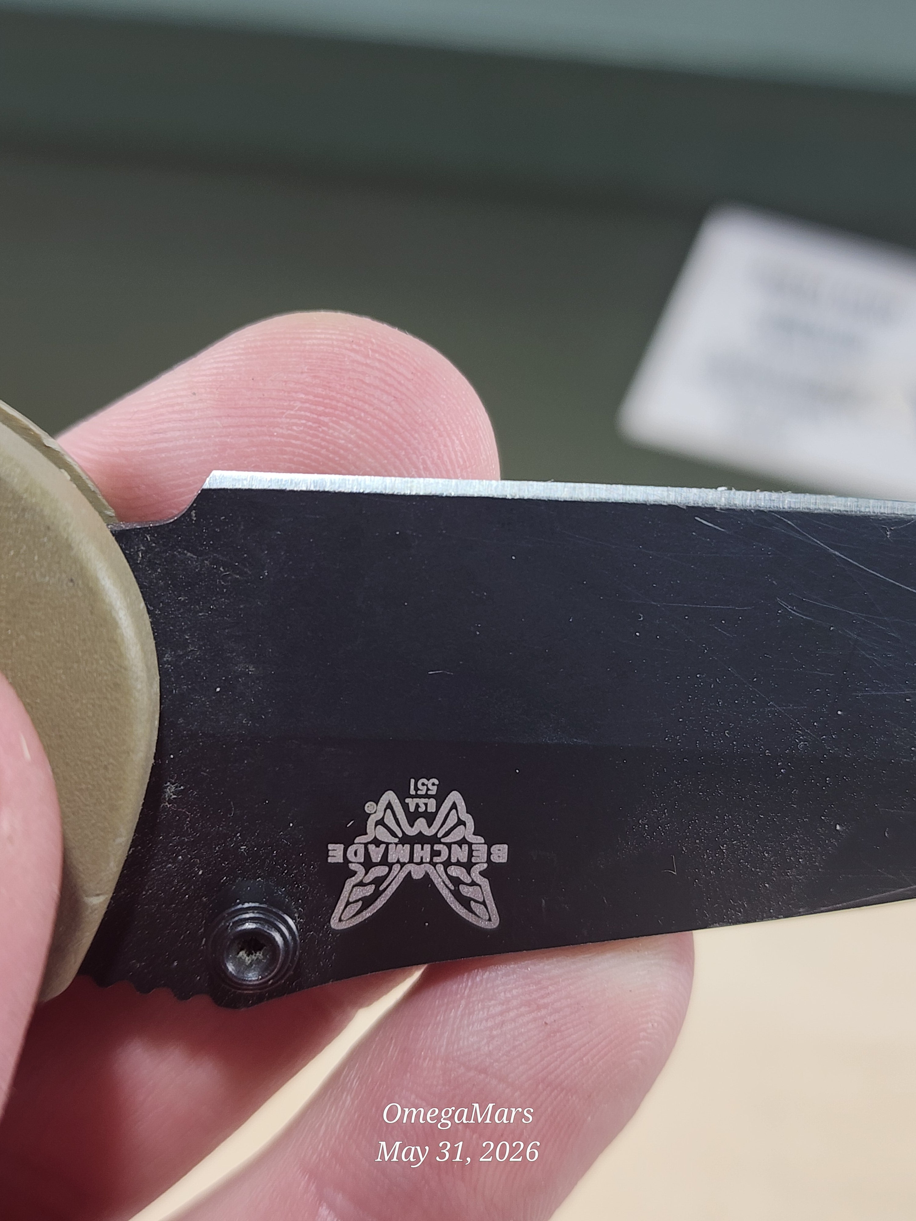 BENCHMADE 551-S30V Griptilian - Light Usage/Dirty - #43Gr