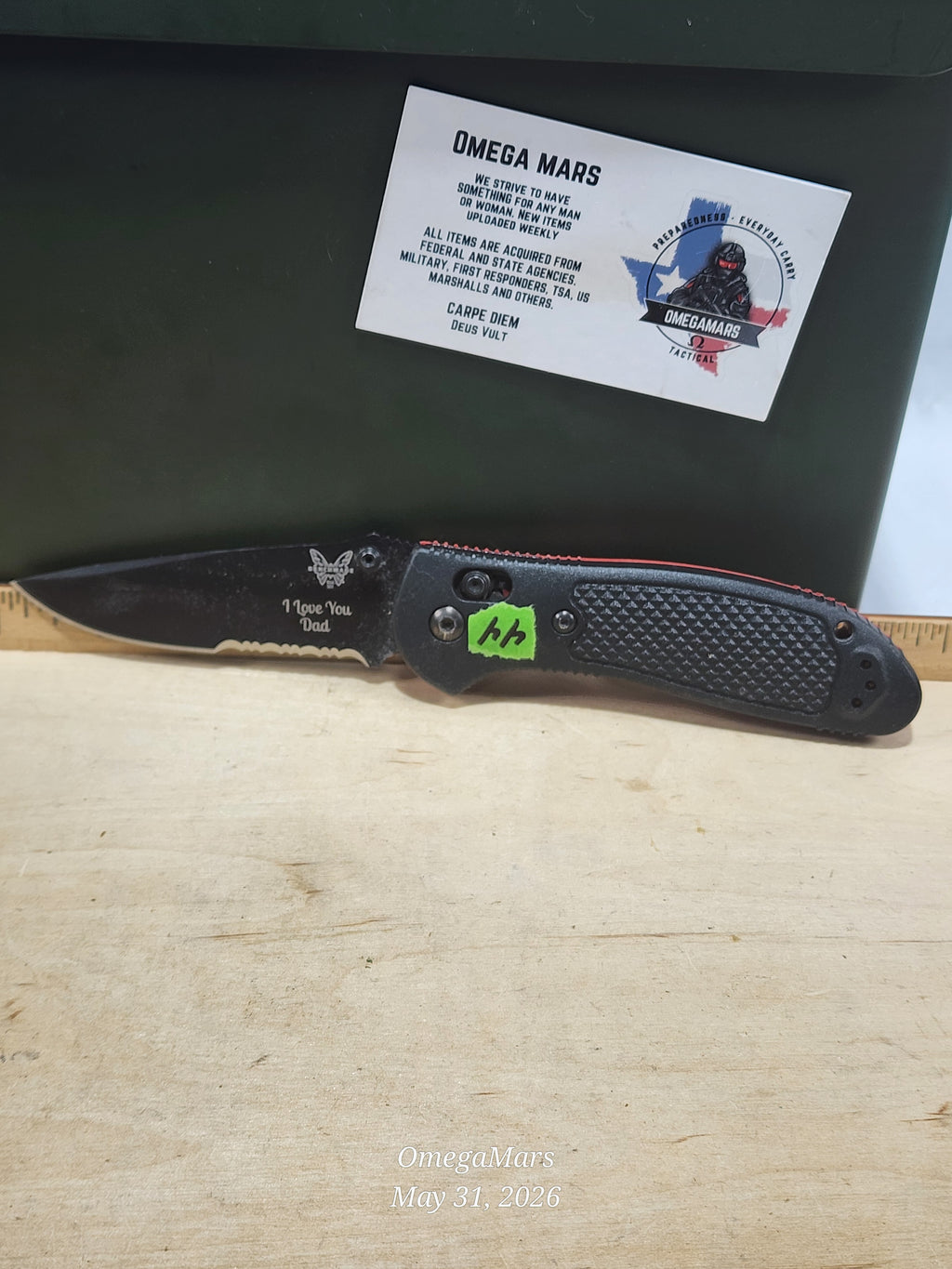 BENCHMADE 551-S30V Griptilian - Light Usage/Dirty - #44Gr