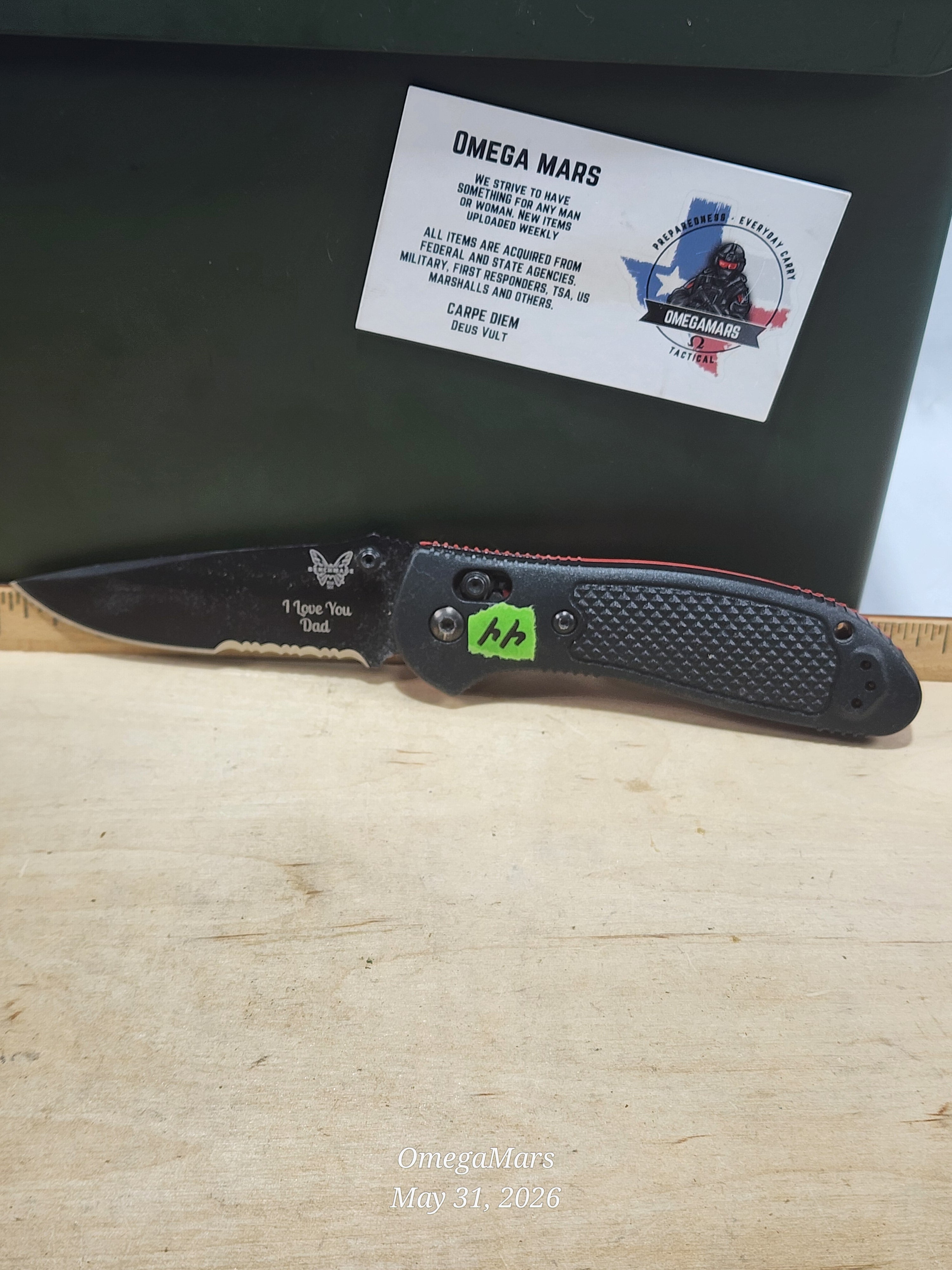 BENCHMADE 551-S30V Griptilian - Light Usage/Dirty - #44Gr