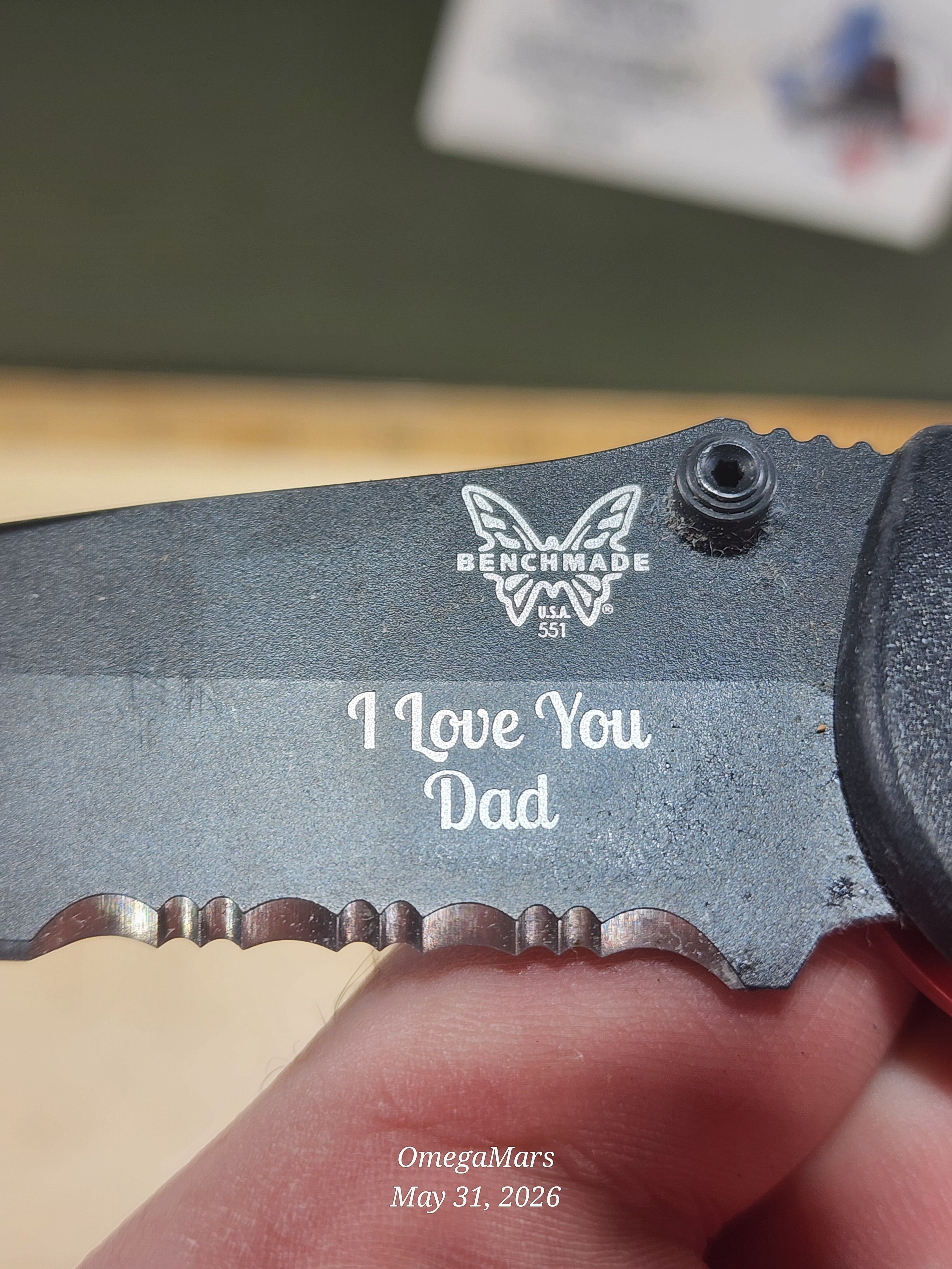 BENCHMADE 551-S30V Griptilian - Light Usage/Dirty - #44Gr