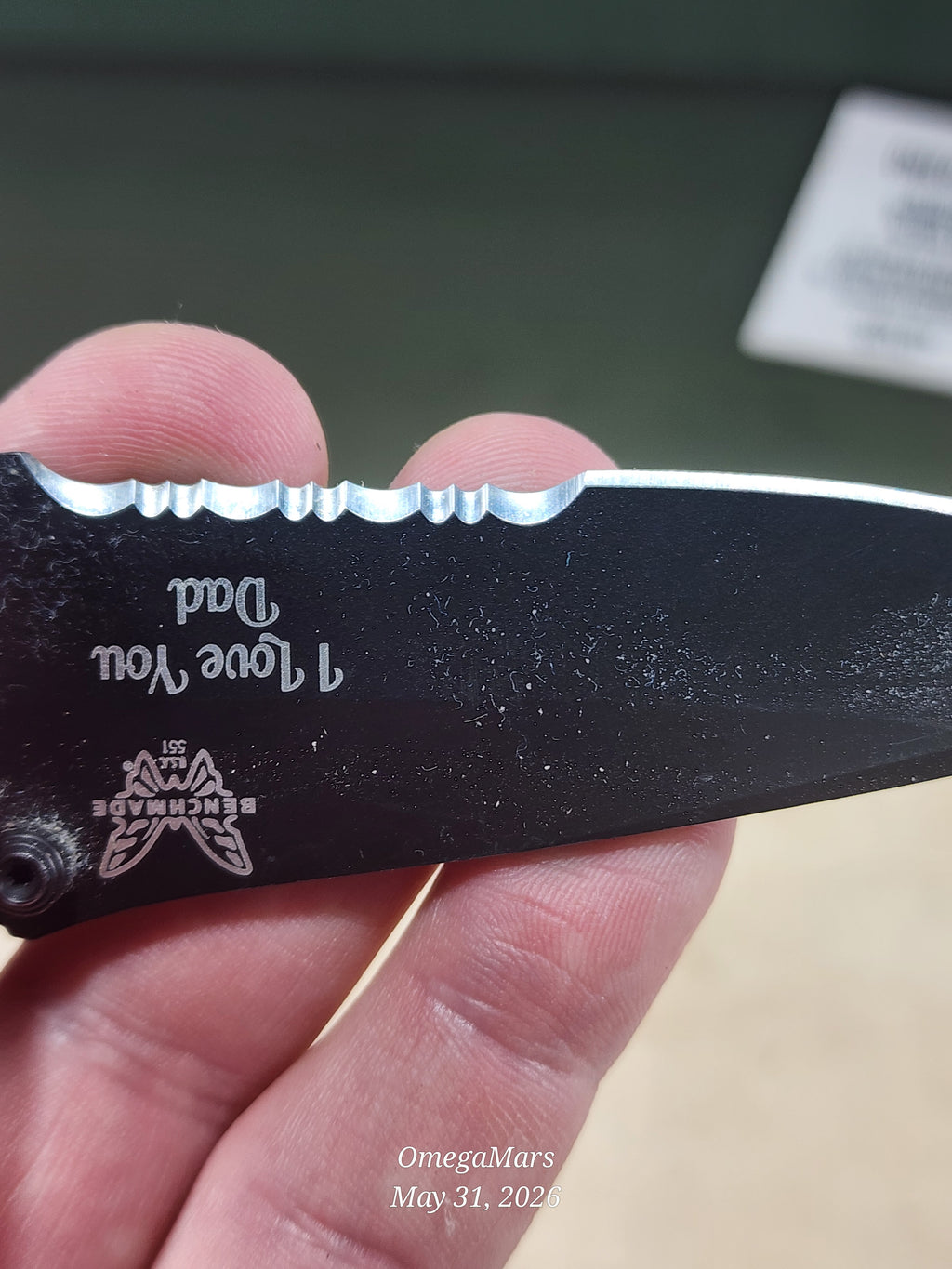 BENCHMADE 551-S30V Griptilian - Light Usage/Dirty - #44Gr