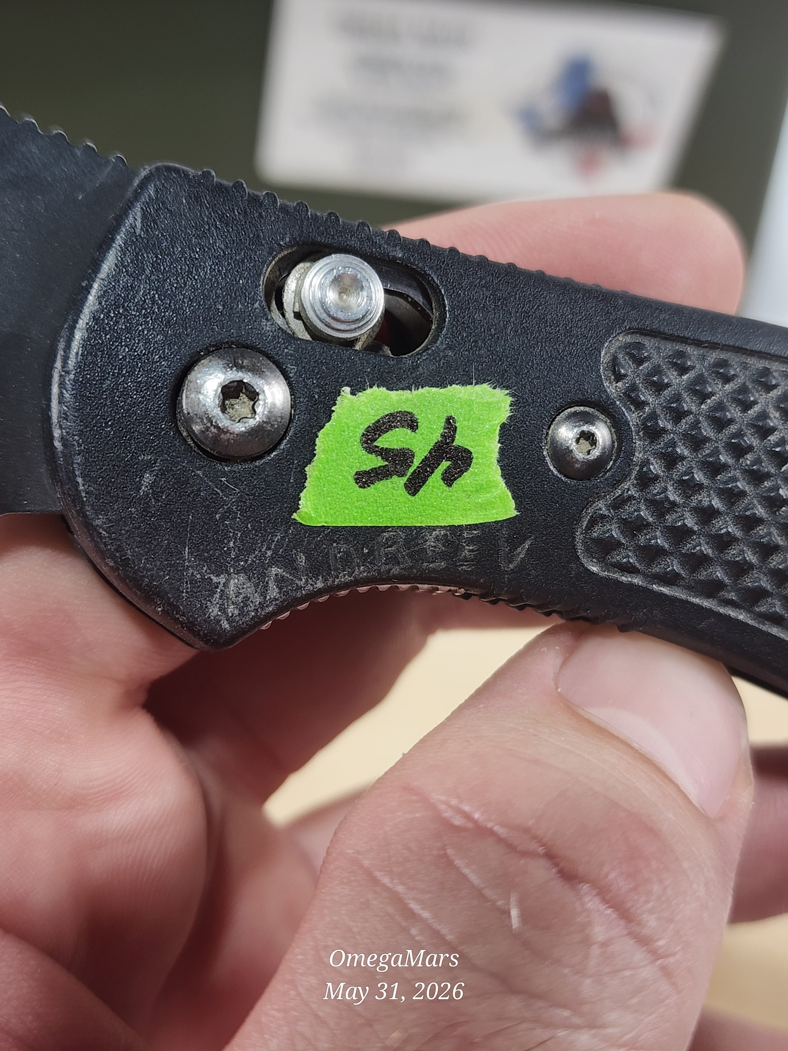 BENCHMADE 550-S30V Griptilian - Light Usage/Dirty - #45Gr