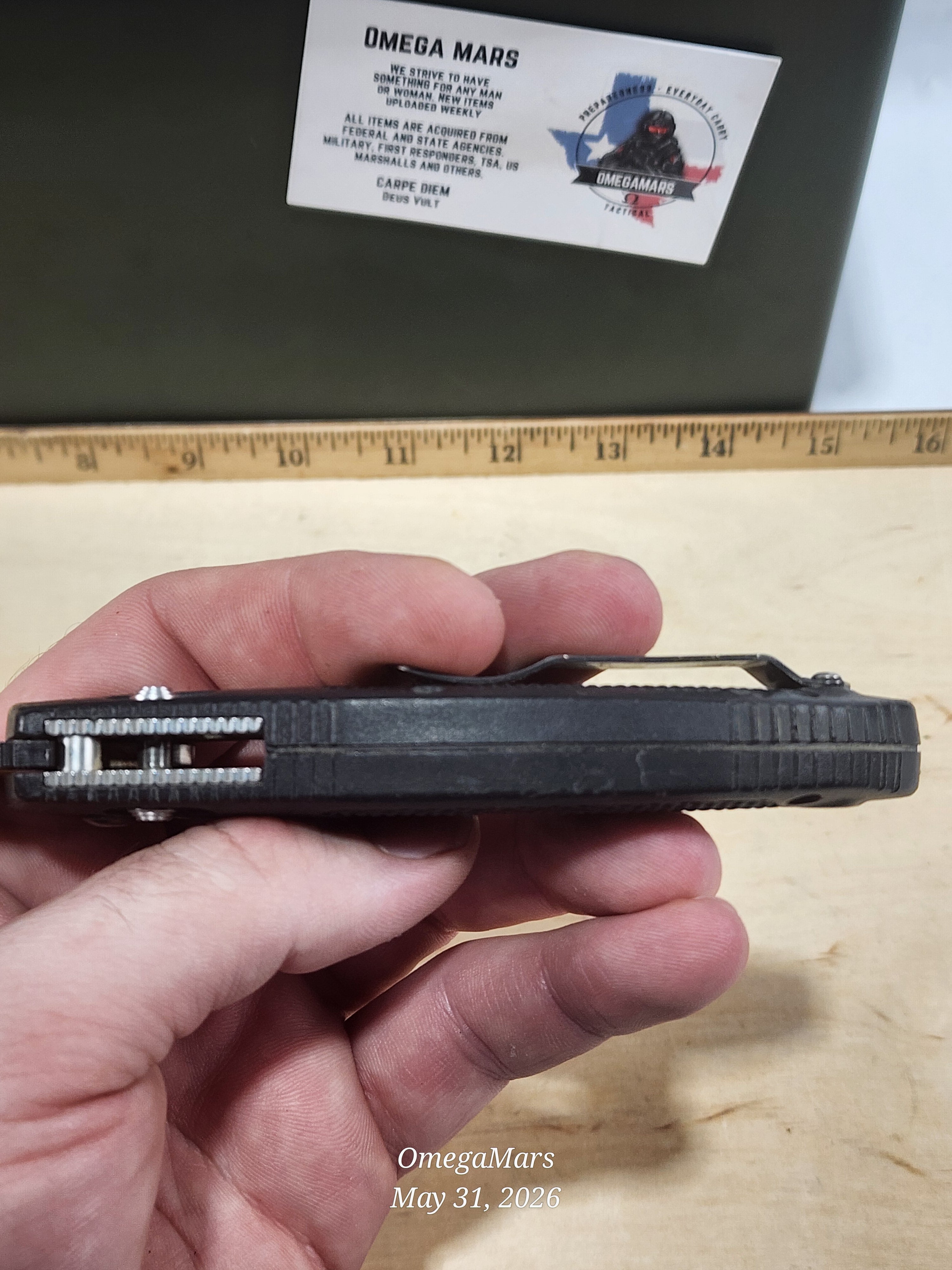BENCHMADE 550-S30V Griptilian - Light Usage/Dirty - #45Gr