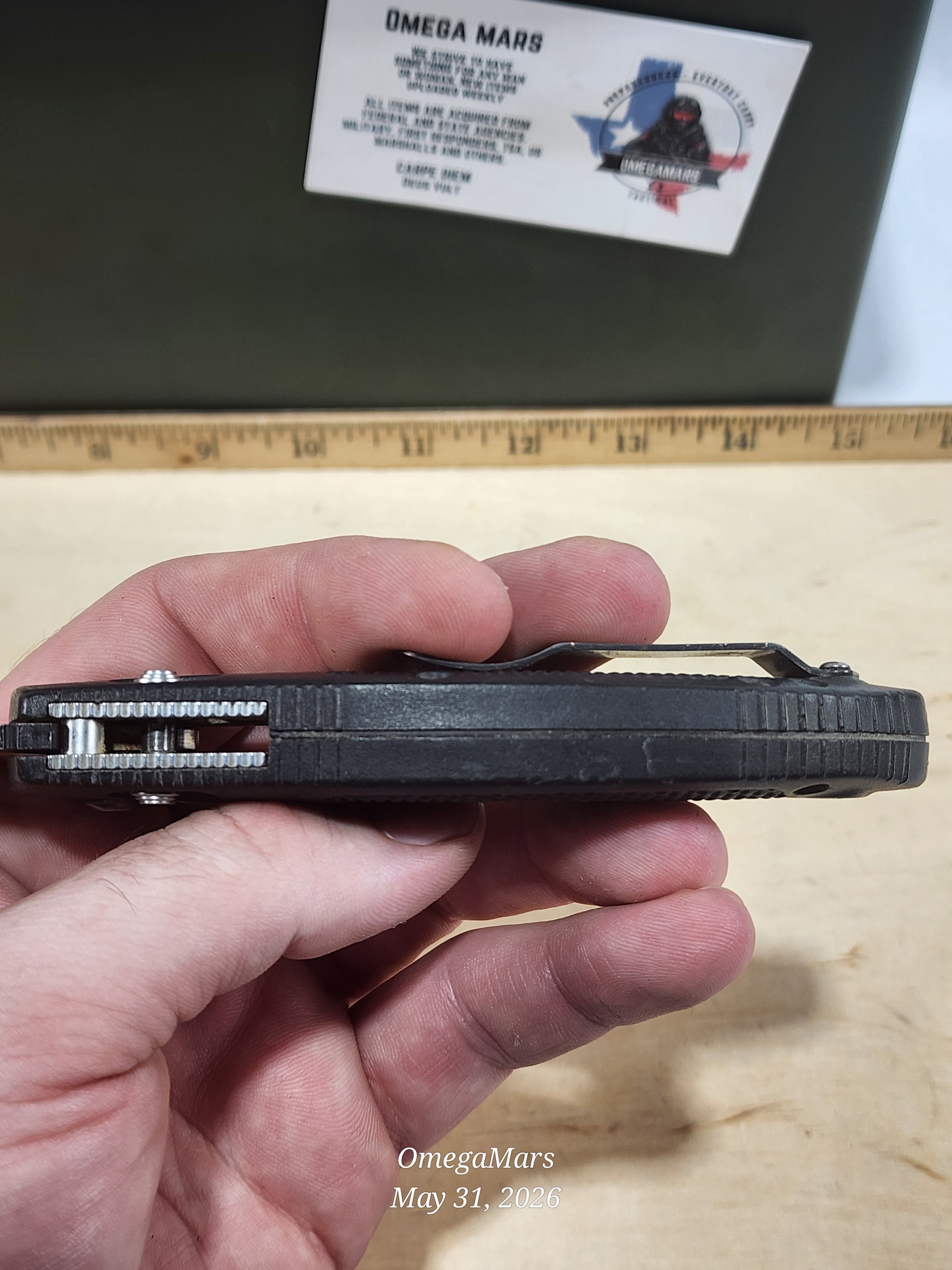 BENCHMADE 550-S30V Griptilian - Light Usage/Dirty - #45Gr