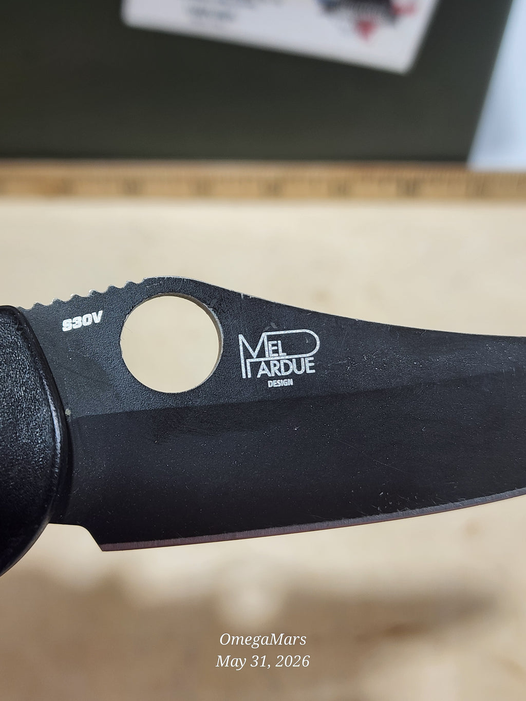 BENCHMADE 550-S30V Griptilian - Light Usage/Dirty - #45Gr