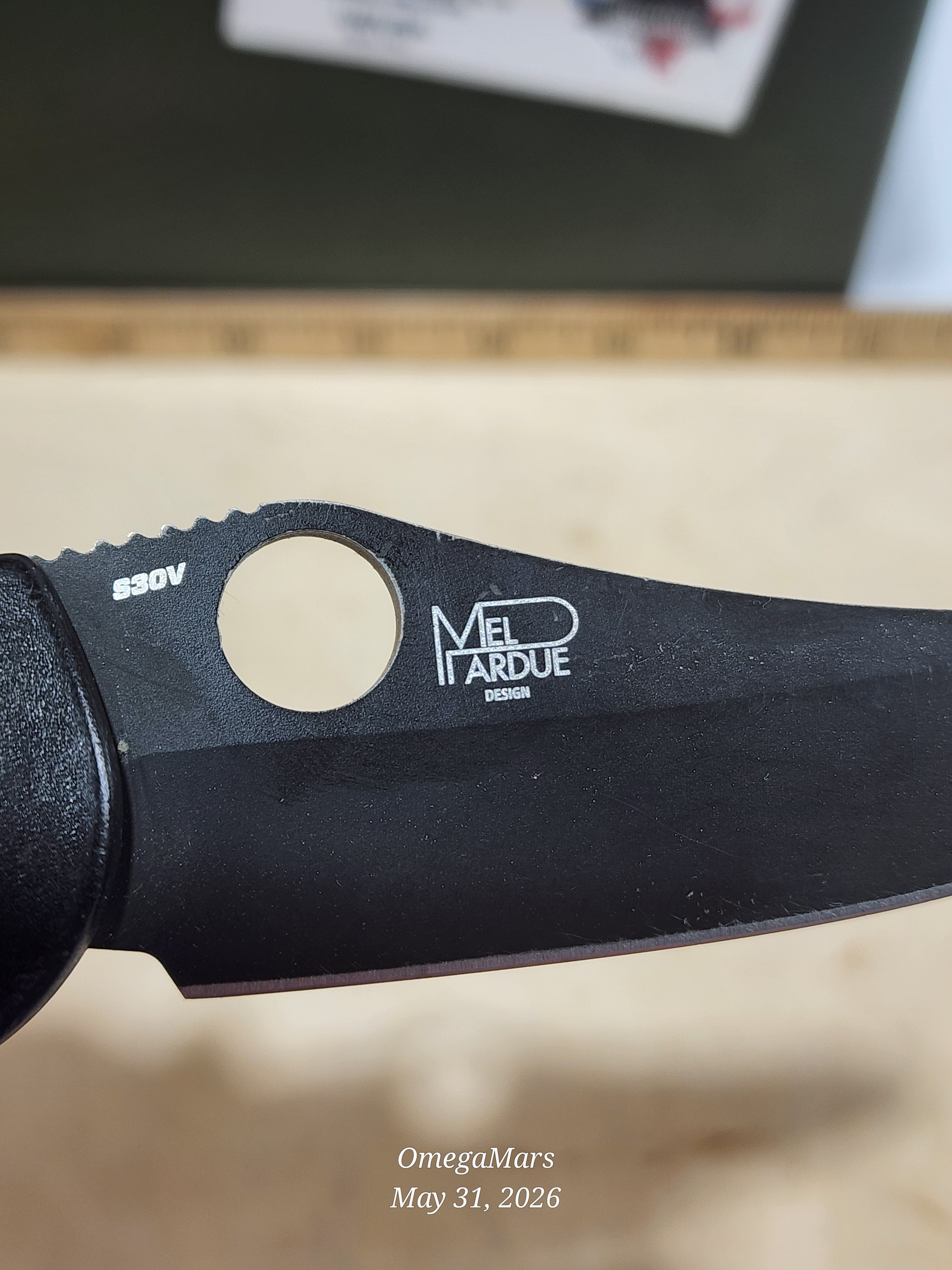 BENCHMADE 550-S30V Griptilian - Light Usage/Dirty - #45Gr