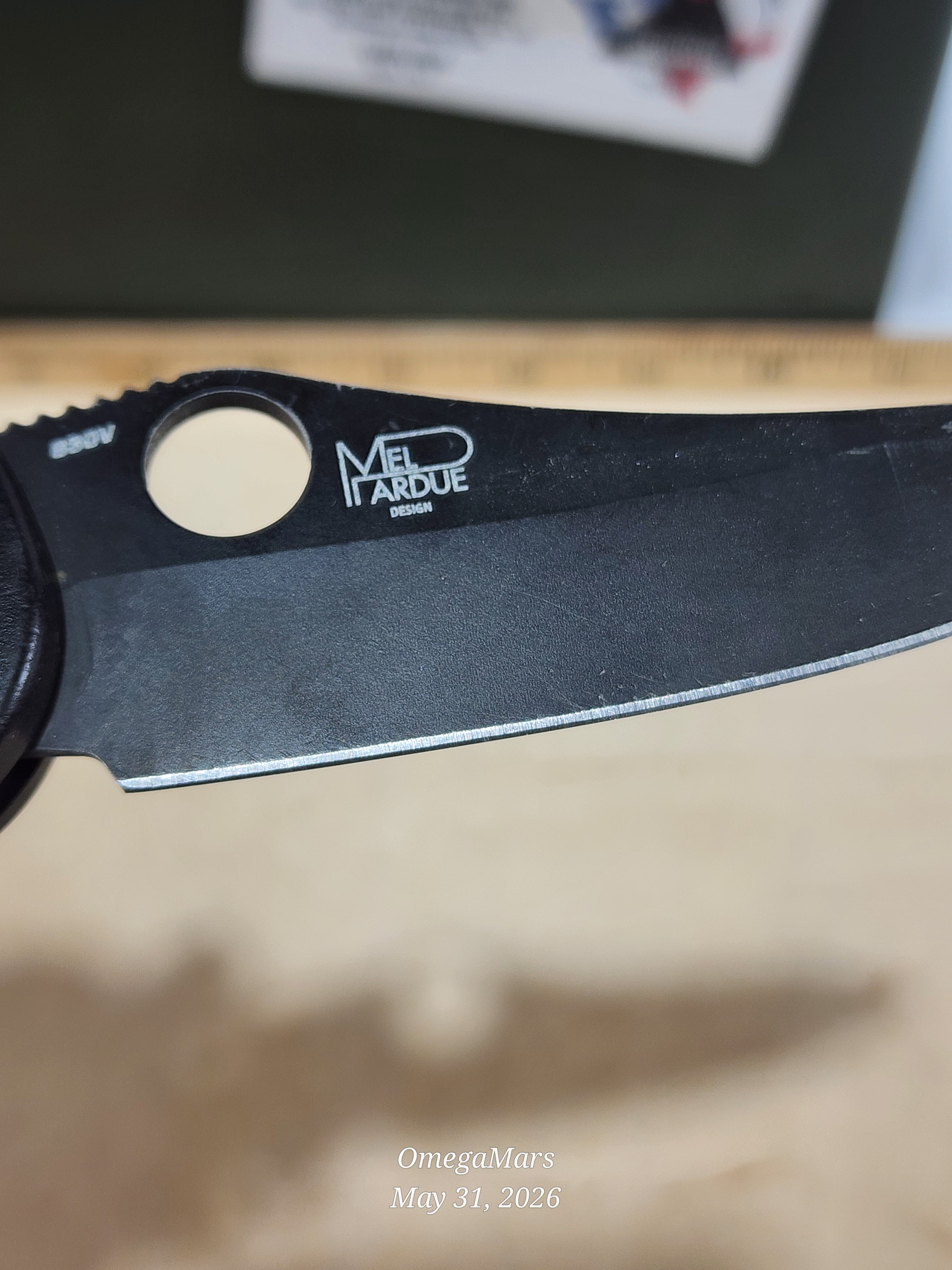 BENCHMADE 550-S30V Griptilian - Light Usage/Dirty - #45Gr