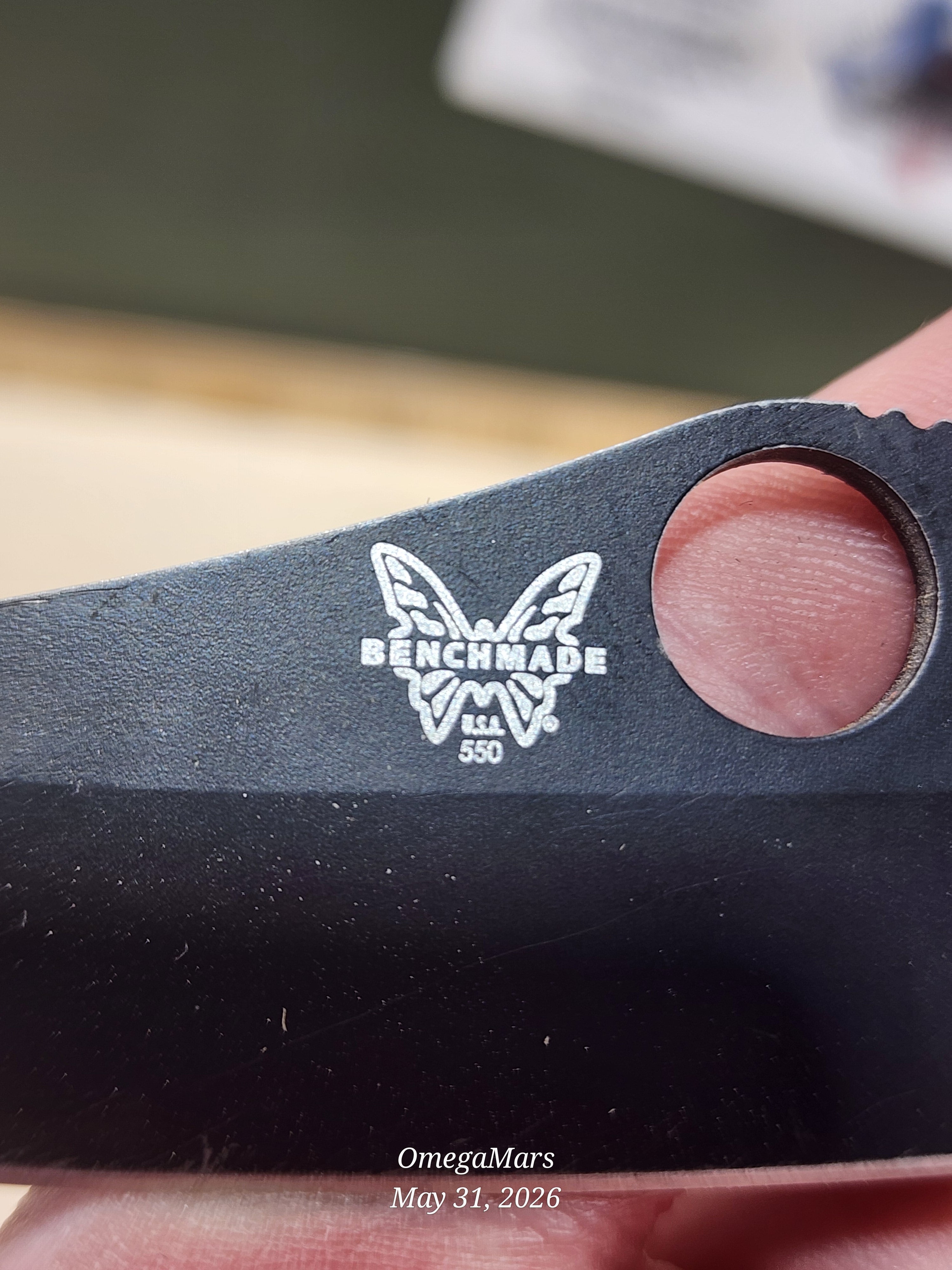 BENCHMADE 550-S30V Griptilian - Light Usage/Dirty - #45Gr