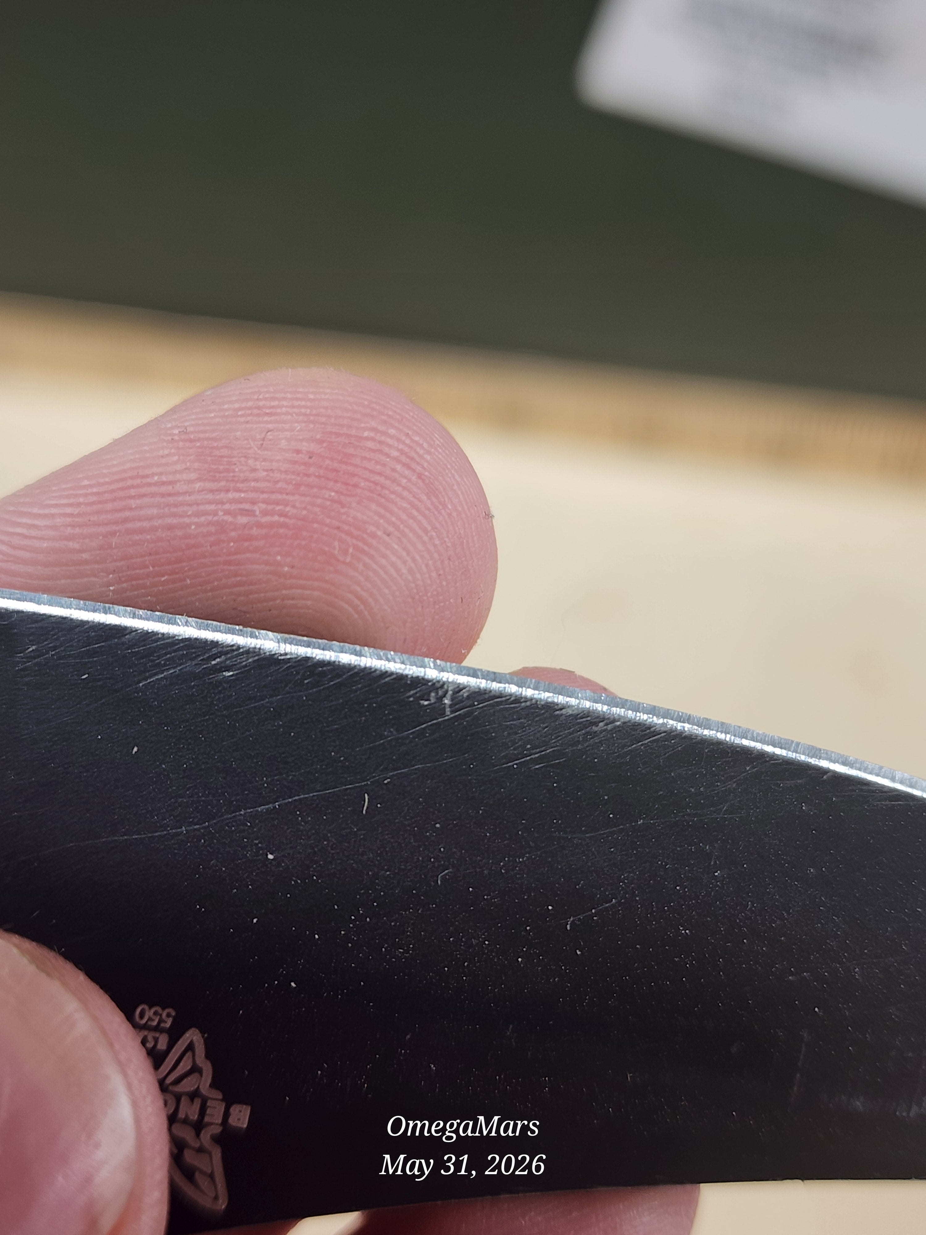 BENCHMADE 550-S30V Griptilian - Light Usage/Dirty - #45Gr