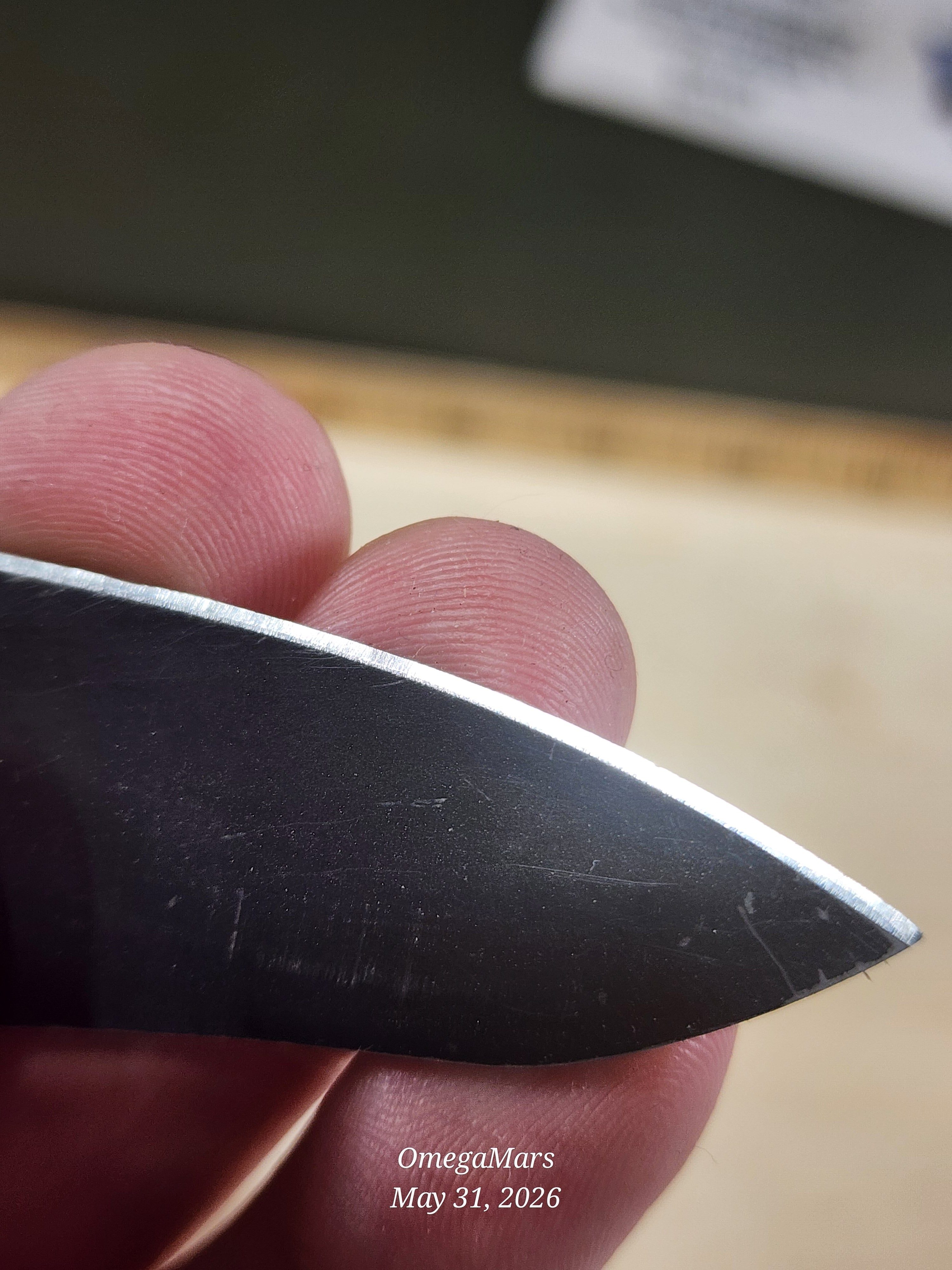 BENCHMADE 550-S30V Griptilian - Light Usage/Dirty - #45Gr