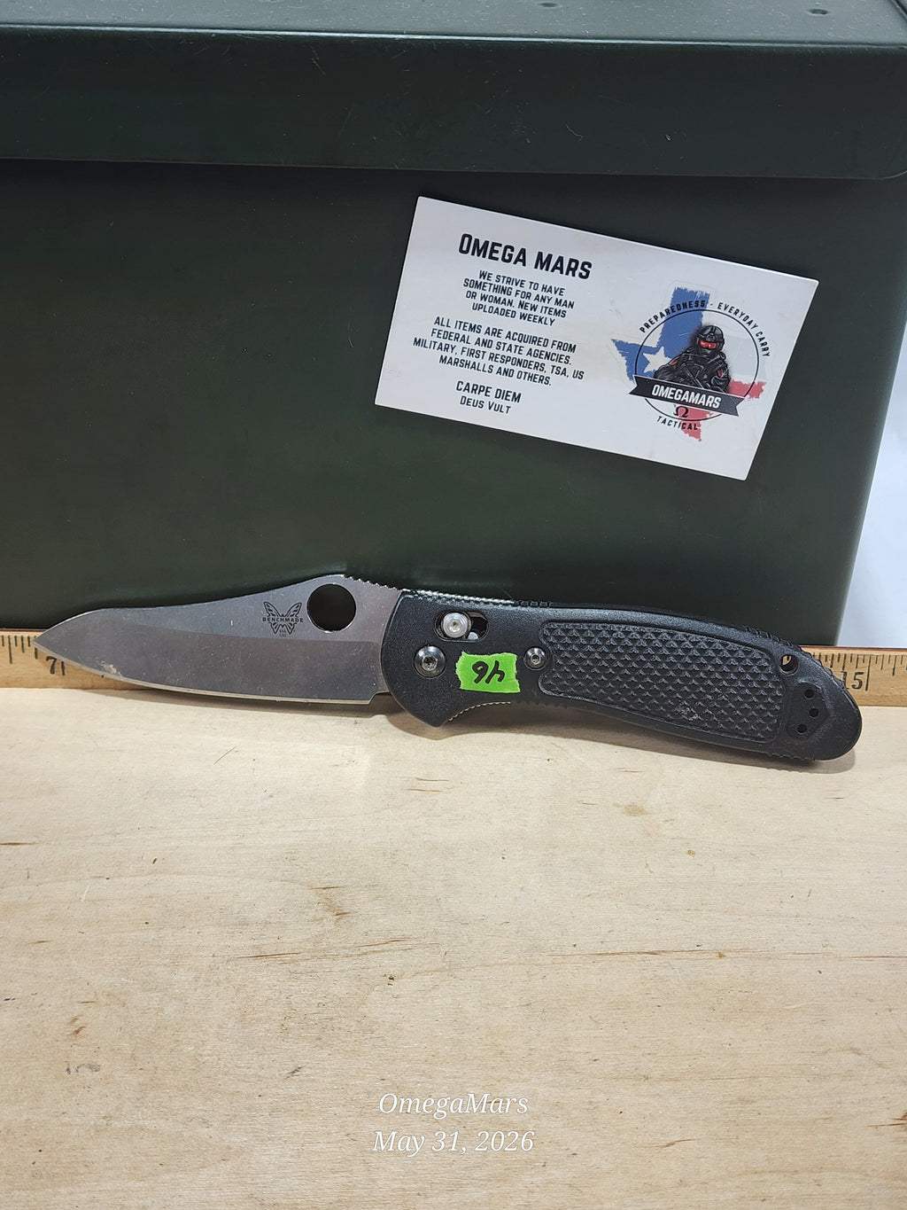 BENCHMADE 550-S30V Griptilian - Light Usage/Dirty - #46Gr
