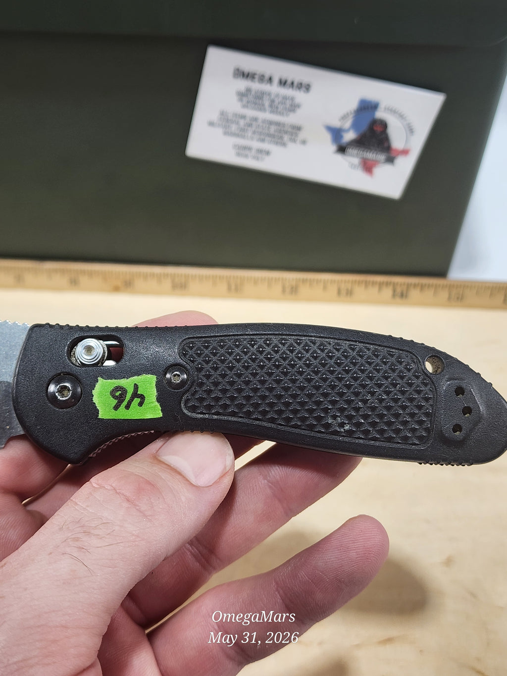 BENCHMADE 550-S30V Griptilian - Light Usage/Dirty - #46Gr