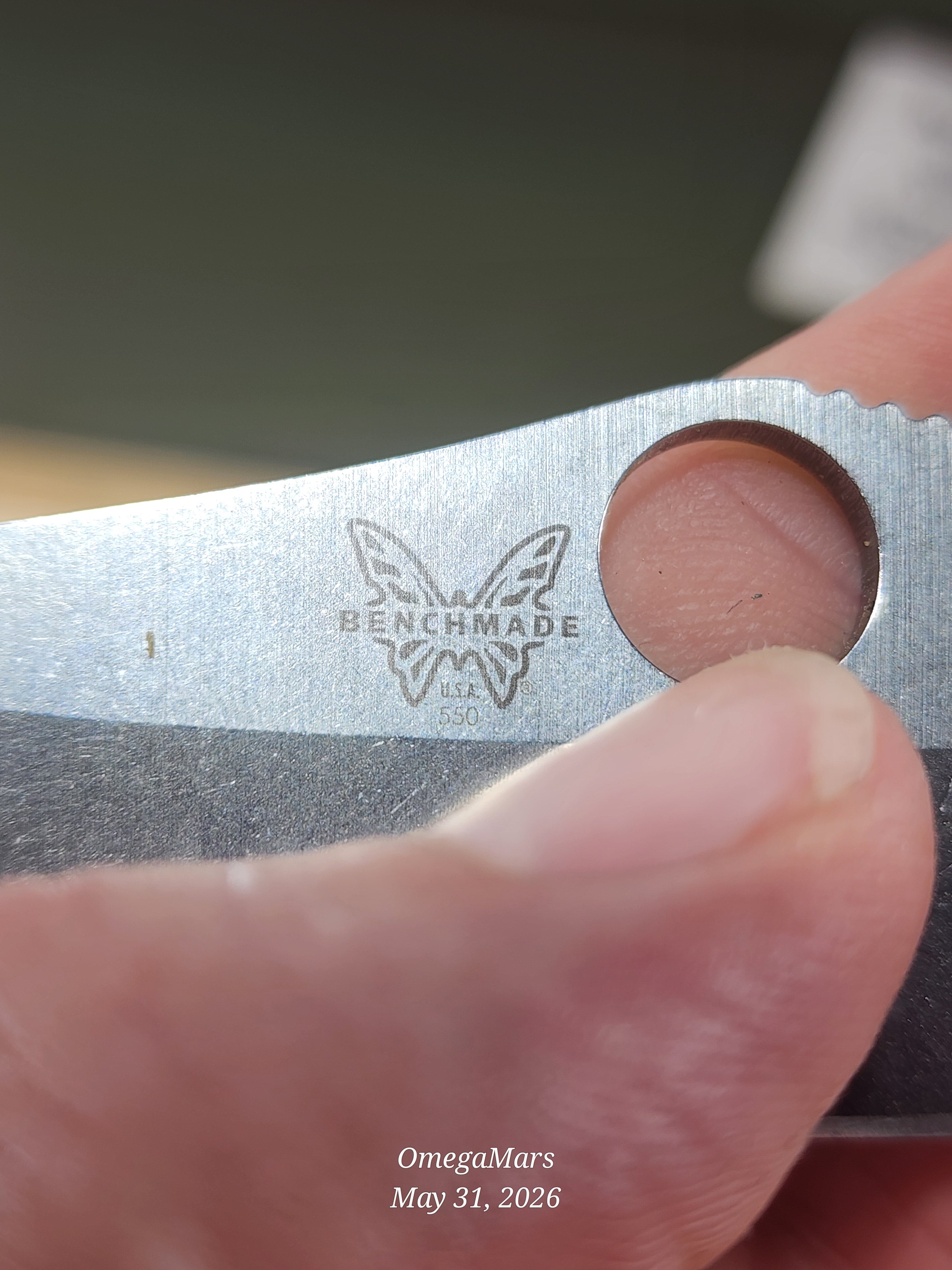 BENCHMADE 550-S30V Griptilian - Light Usage/Dirty - #46Gr
