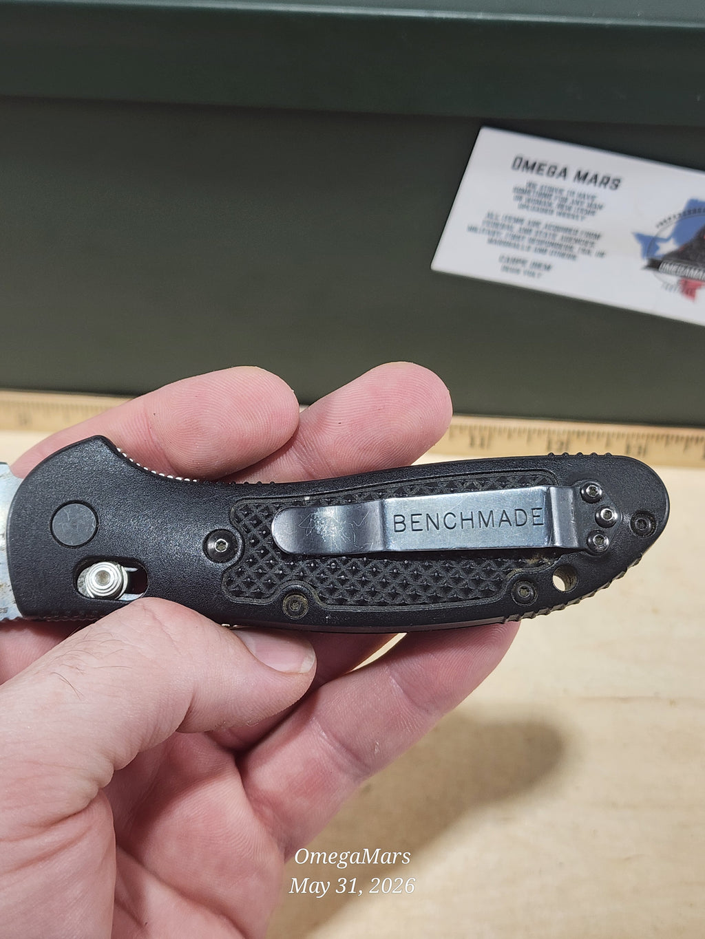 BENCHMADE 551 S30V - Light Usage/Dirty - #47Gr