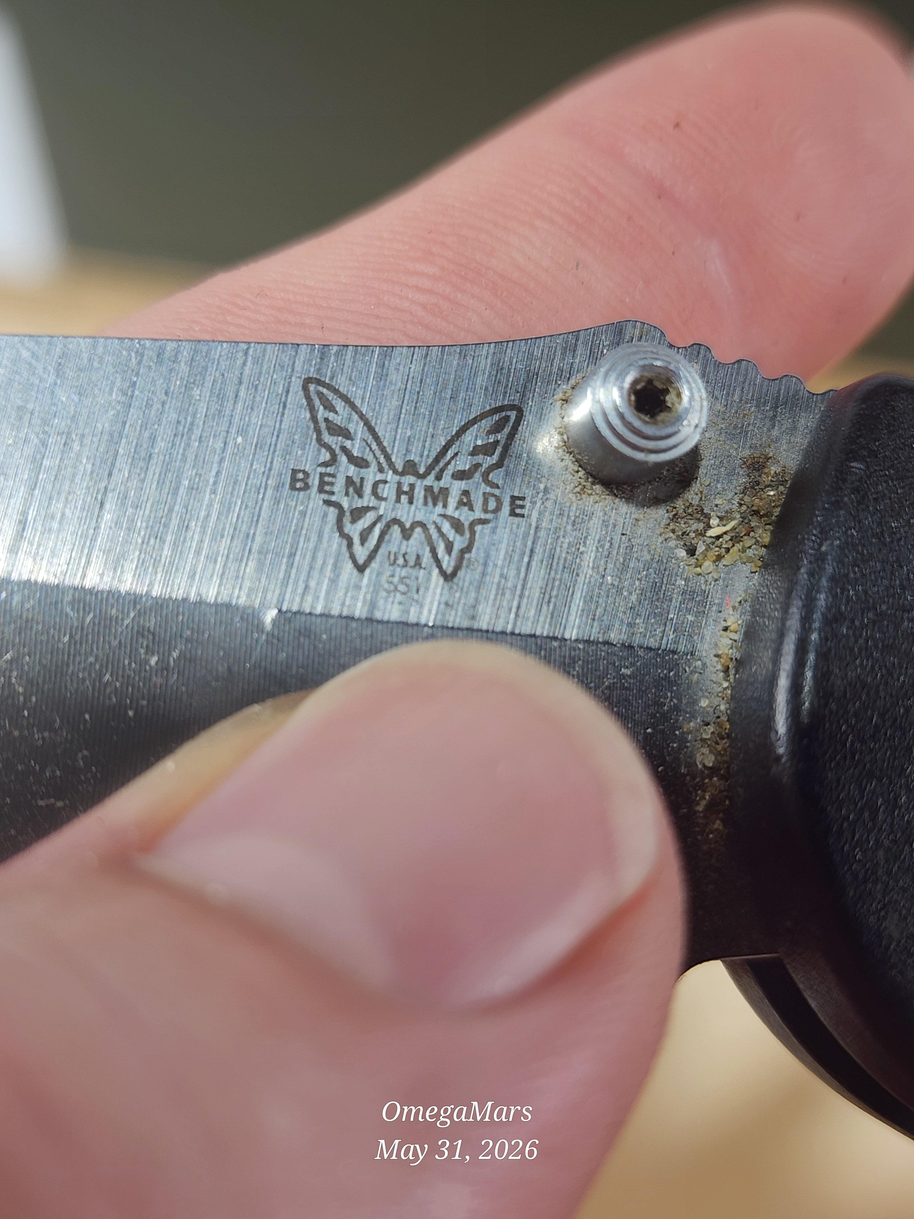 BENCHMADE 551 S30V - Light Usage/Dirty - #47Gr