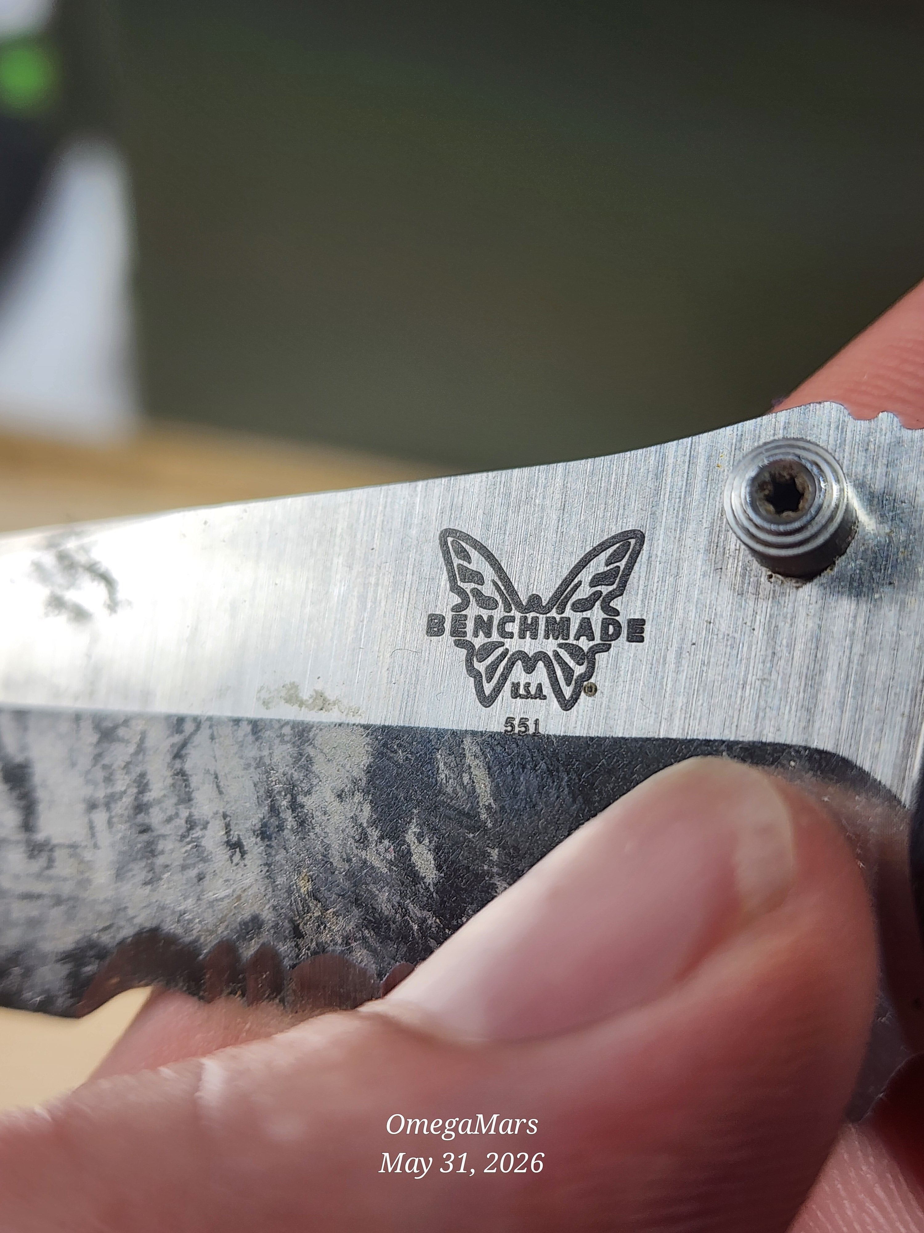 BENCHMADE 551 154CM - Light Usage/Dirty - #52Gr