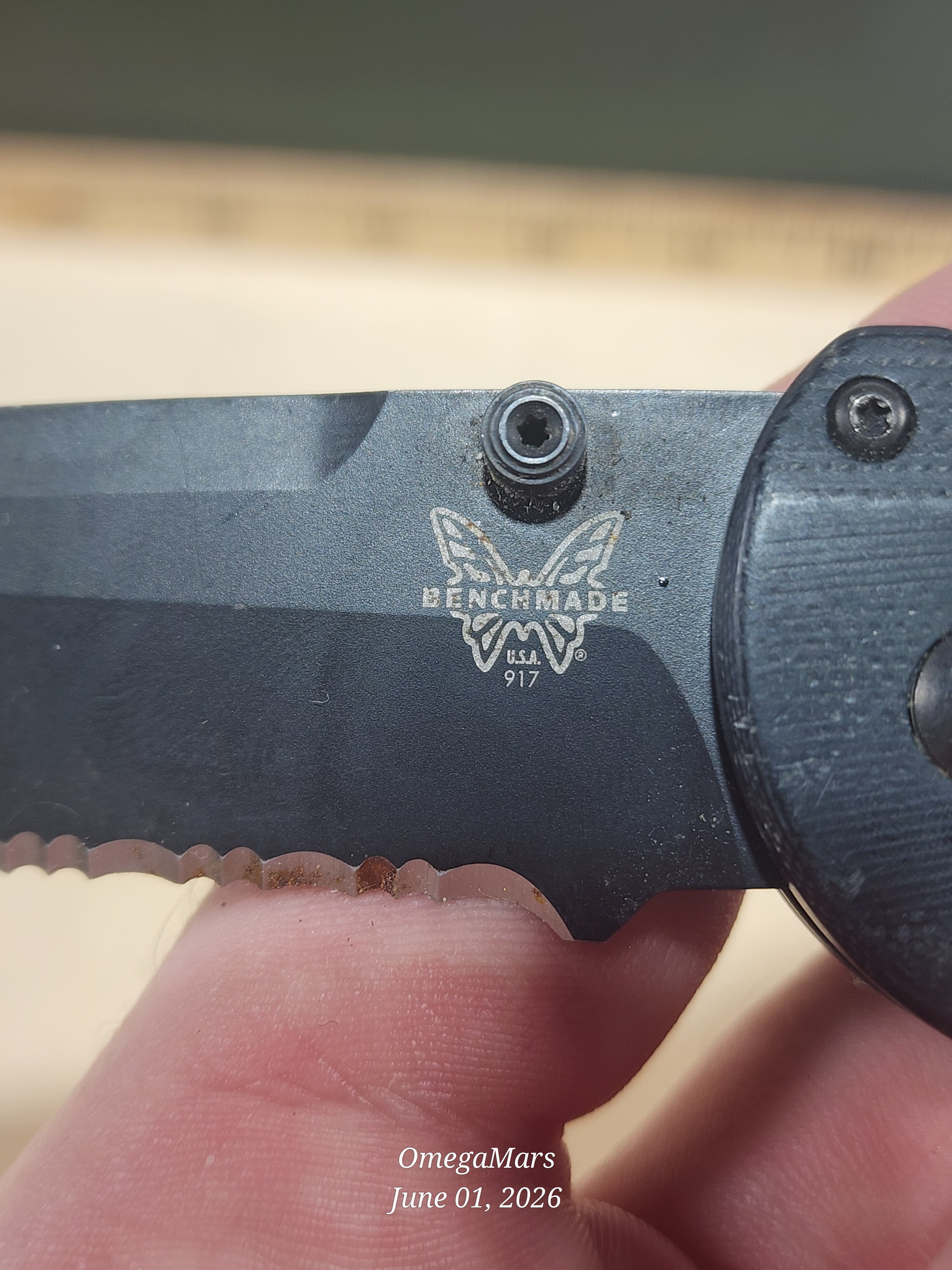 BENCHMADE 917 Triage - Light Usage - #67GR