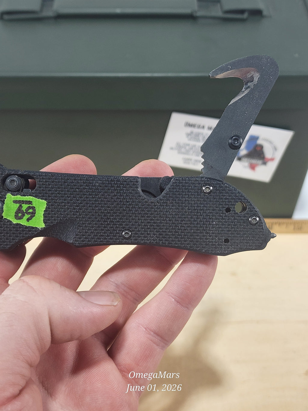 BENCHMADE 915 Triage - Light Usage - #69GR