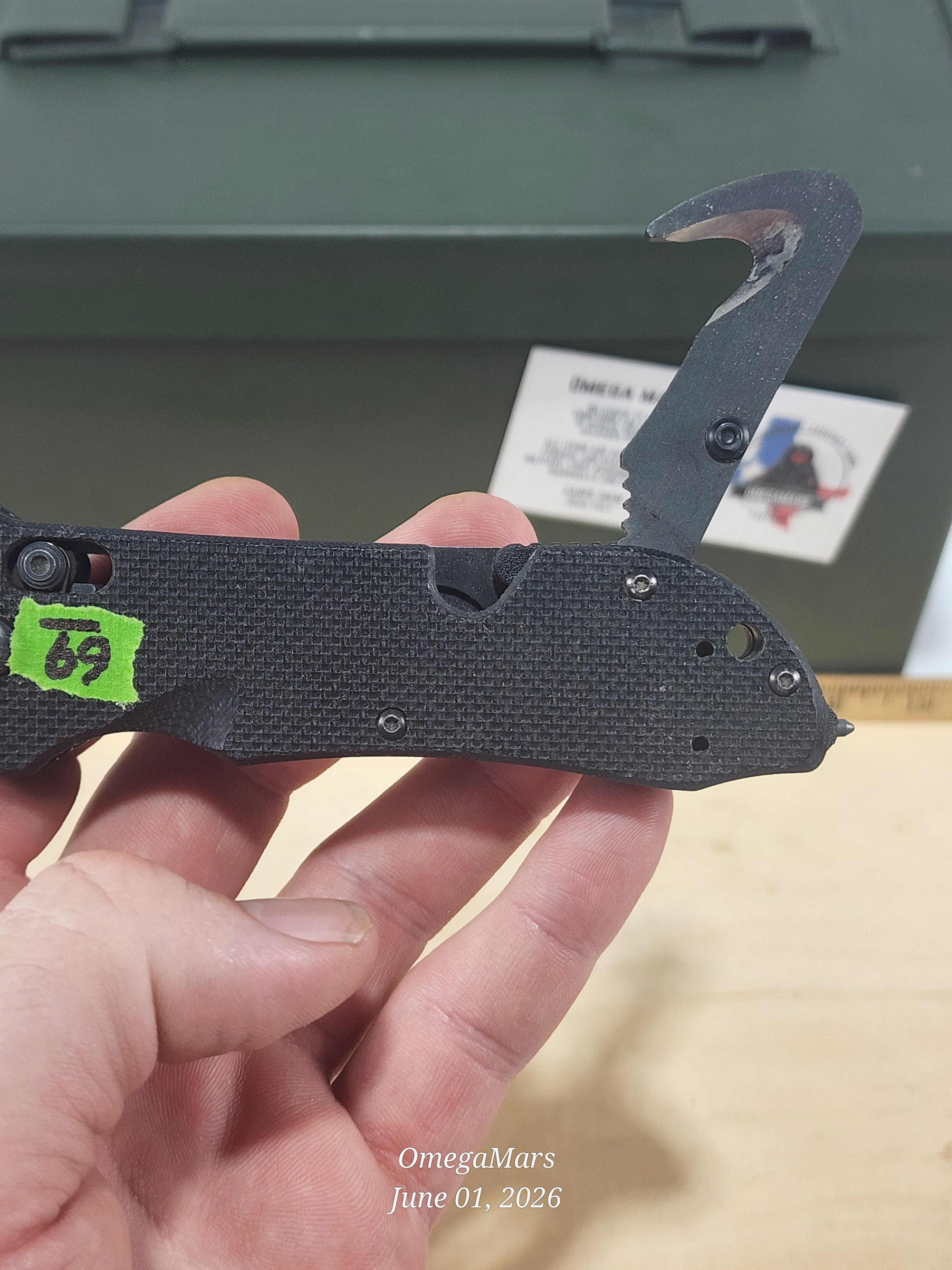 BENCHMADE 915 Triage - Light Usage - #69GR