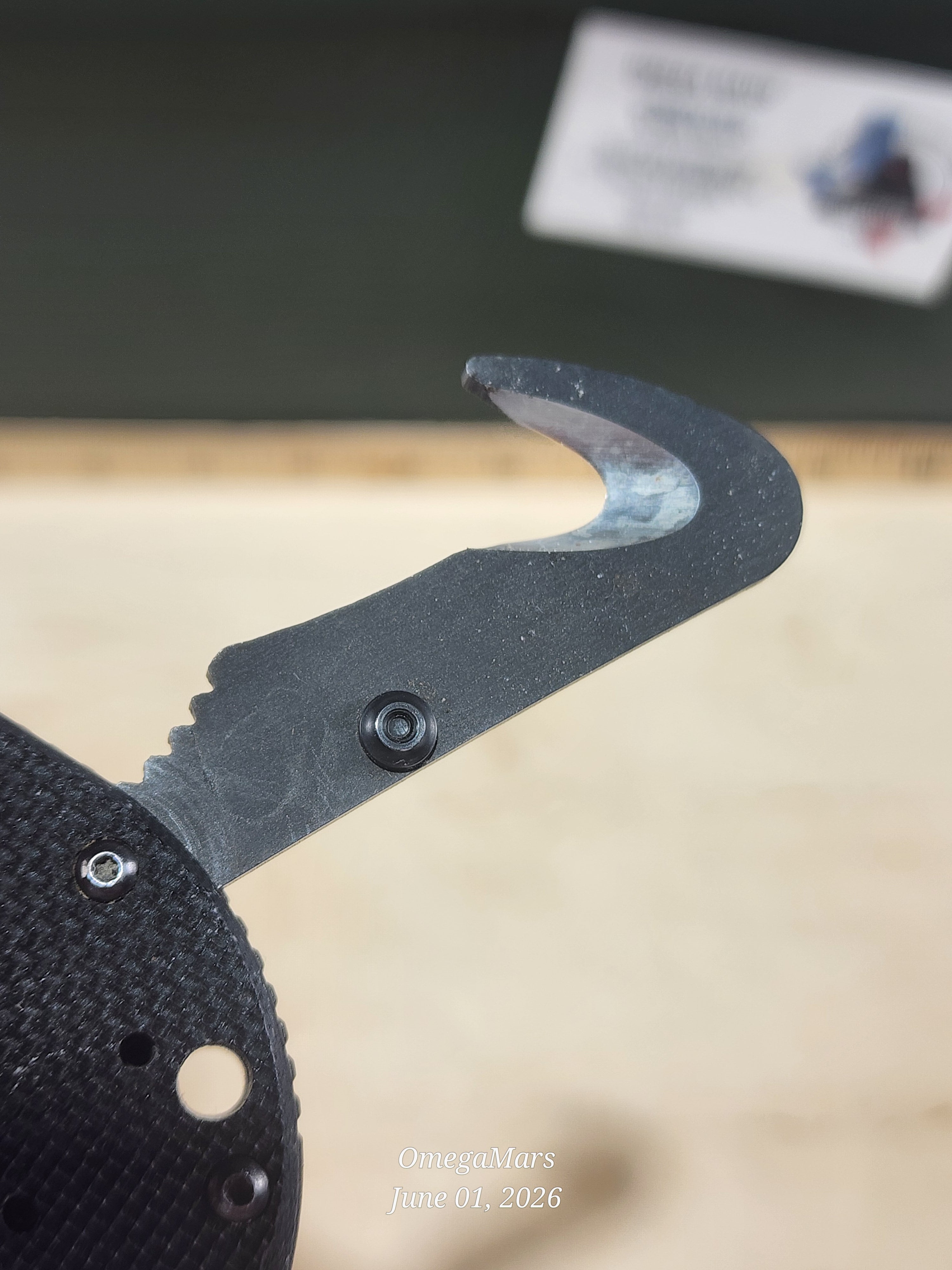 BENCHMADE 915 Triage - Light Usage - #69GR