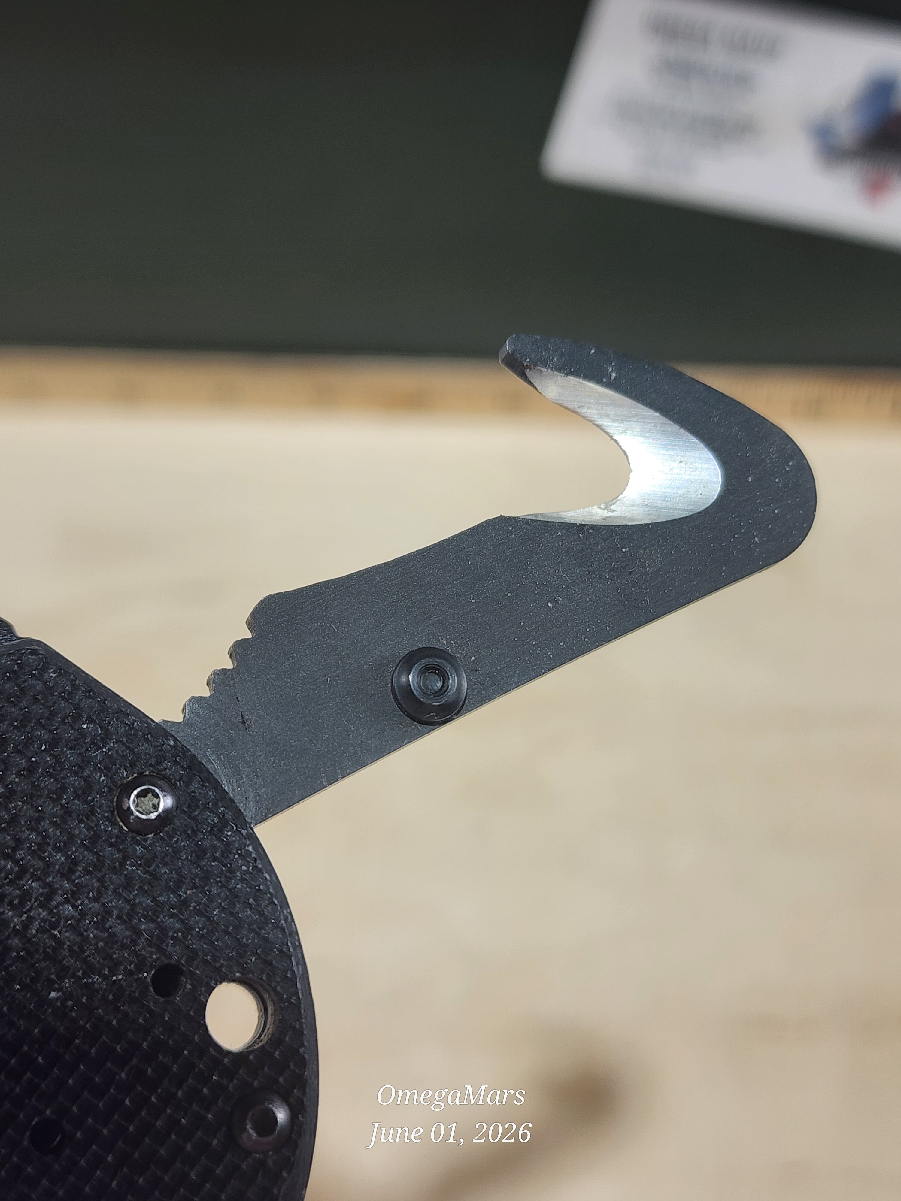 BENCHMADE 915 Triage - Light Usage - #69GR