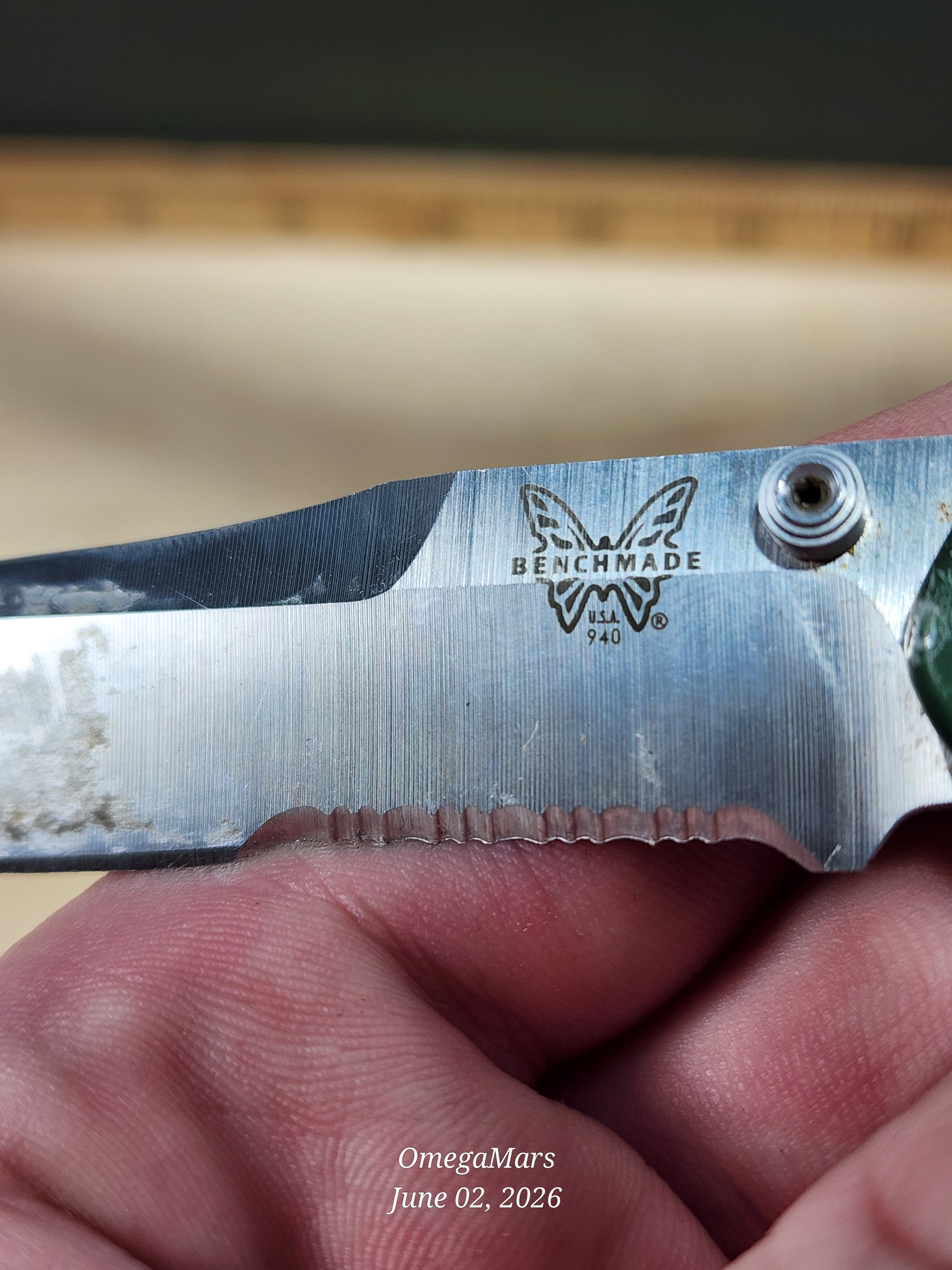 BENCHMADE 940 Osborne - Light Usage - Discontinued/Rare Serrated -#85Gr