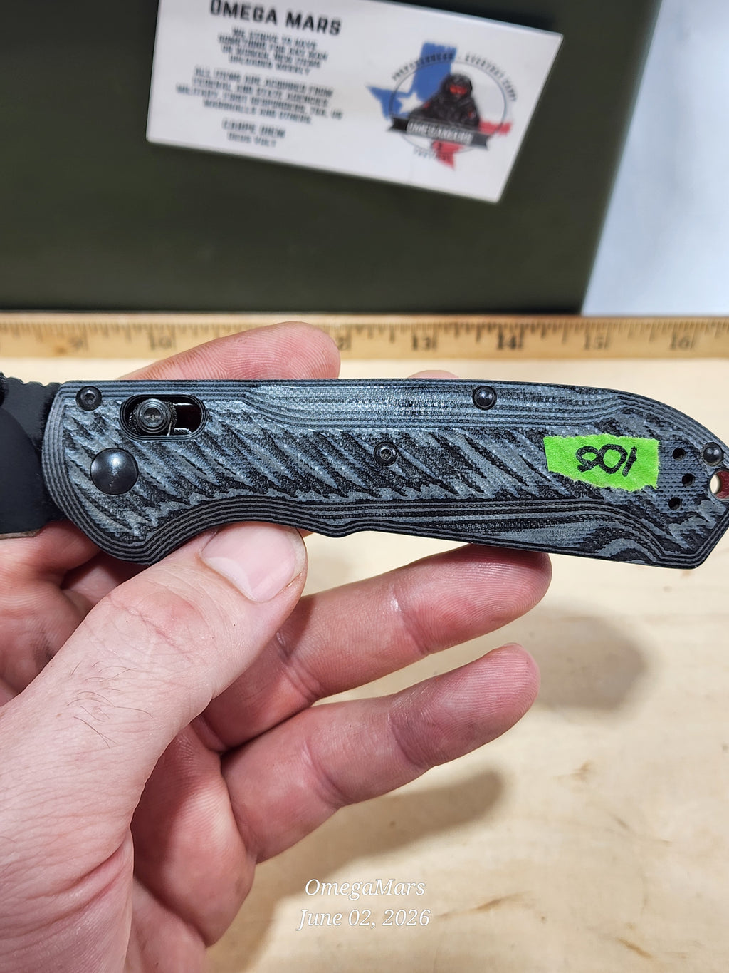 BENCHMADE Mini Freek 565BK-2 - Light Usage - #100Gr