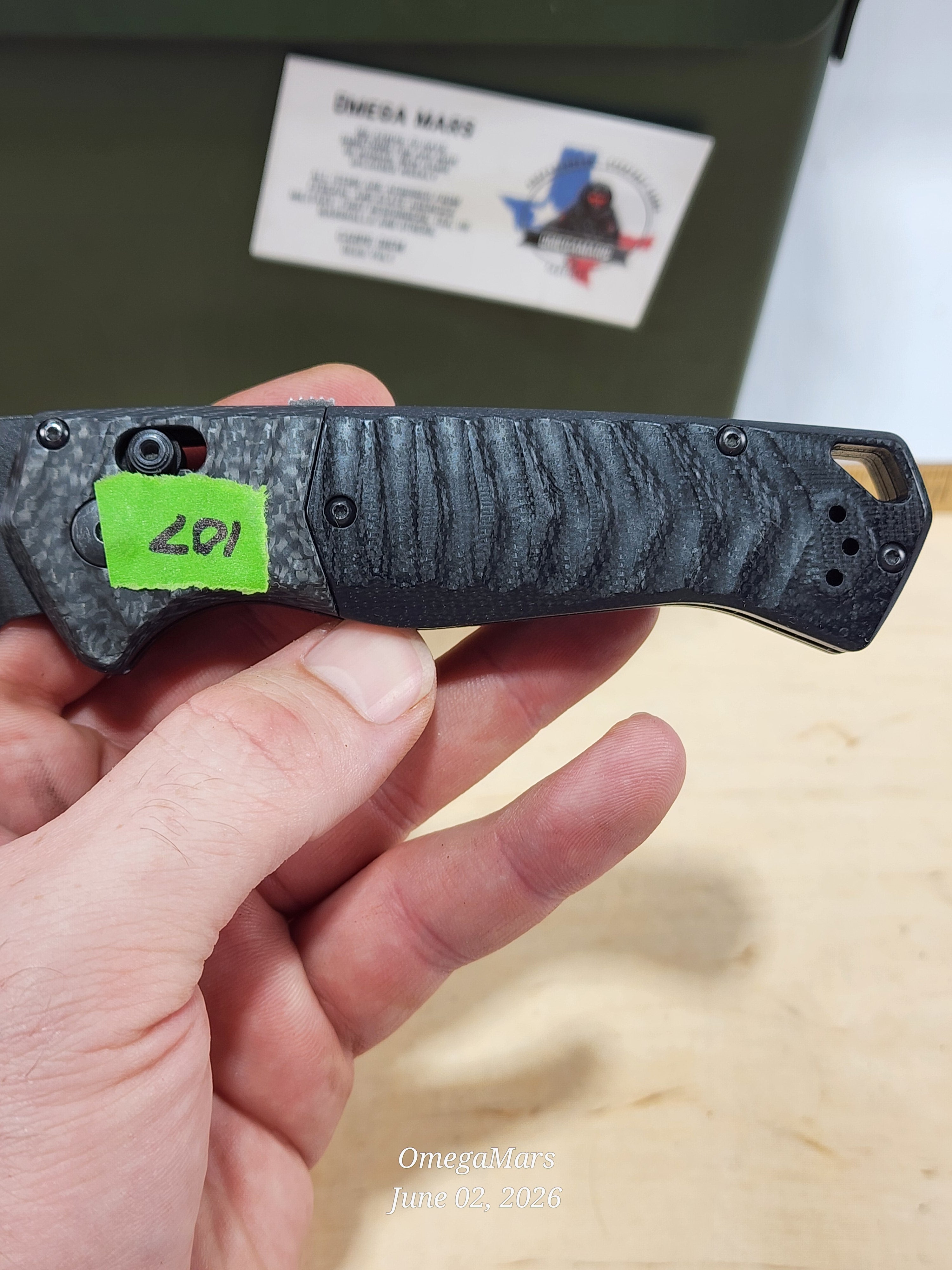 BENCHMADE PSK™ | Carbon Fiber & Black G10 - Light Usage - #107Gr