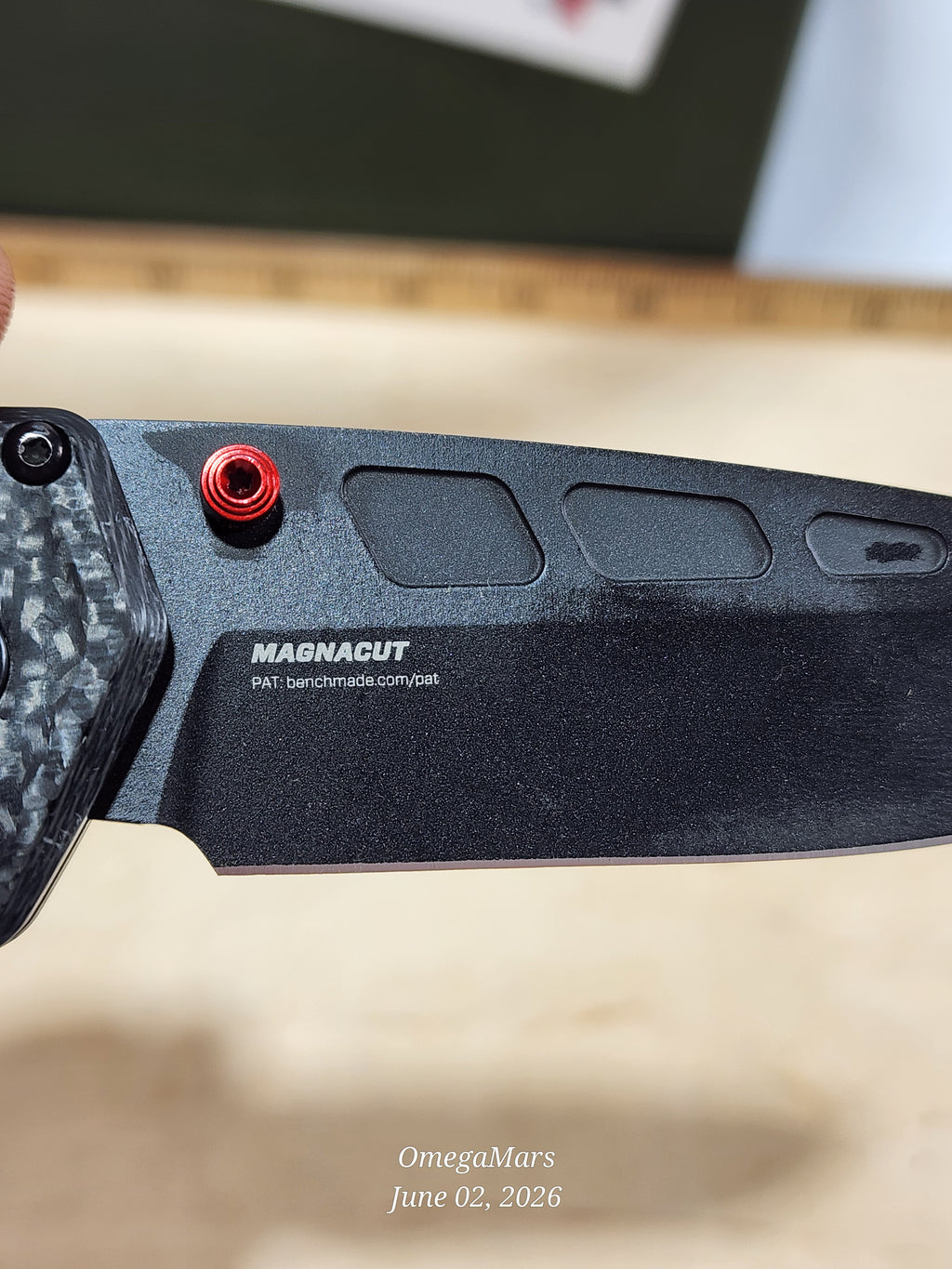 BENCHMADE PSK™ | Carbon Fiber & Black G10 - Light Usage - #107Gr