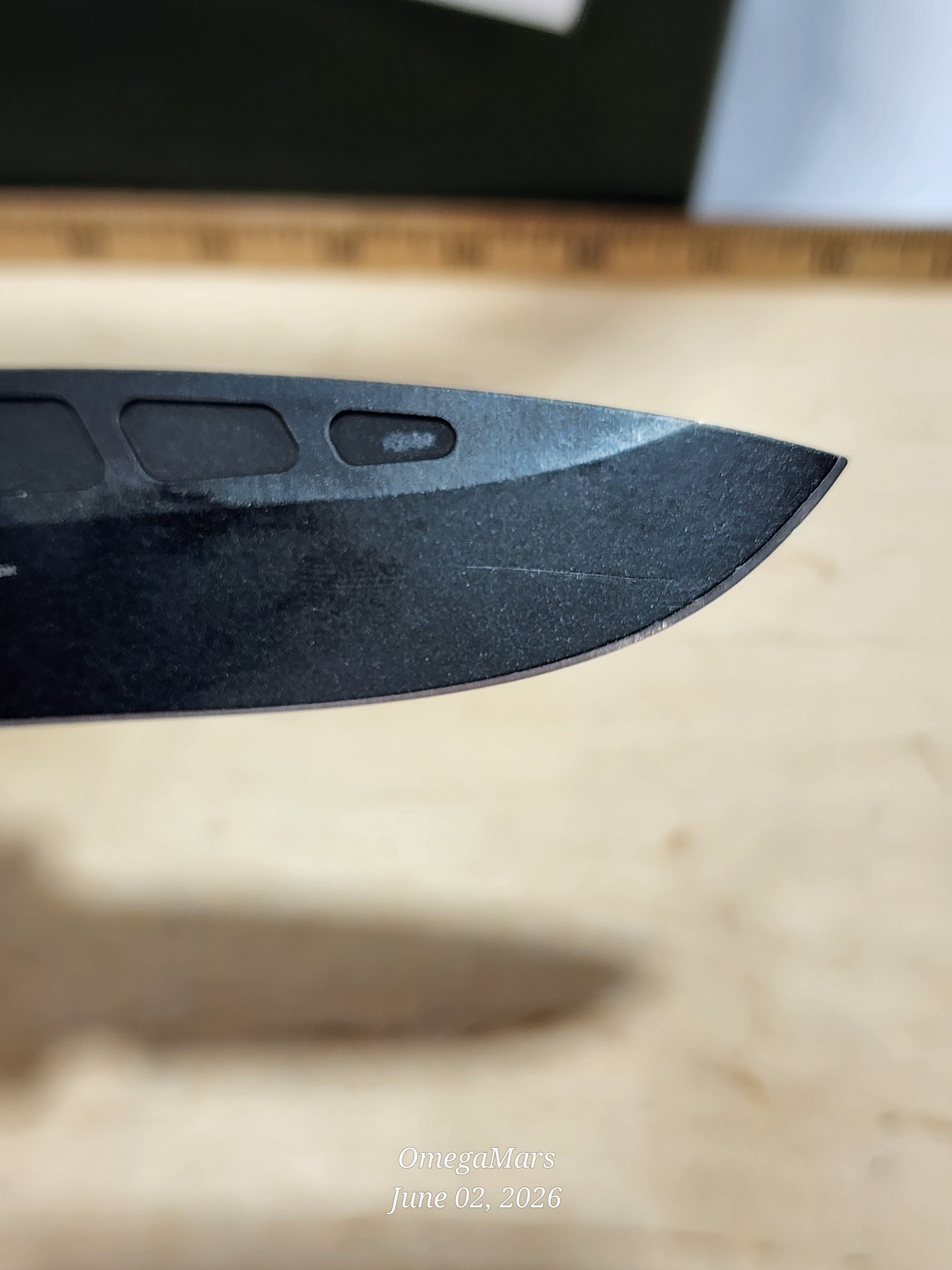 BENCHMADE PSK™ | Carbon Fiber & Black G10 - Light Usage - #107Gr