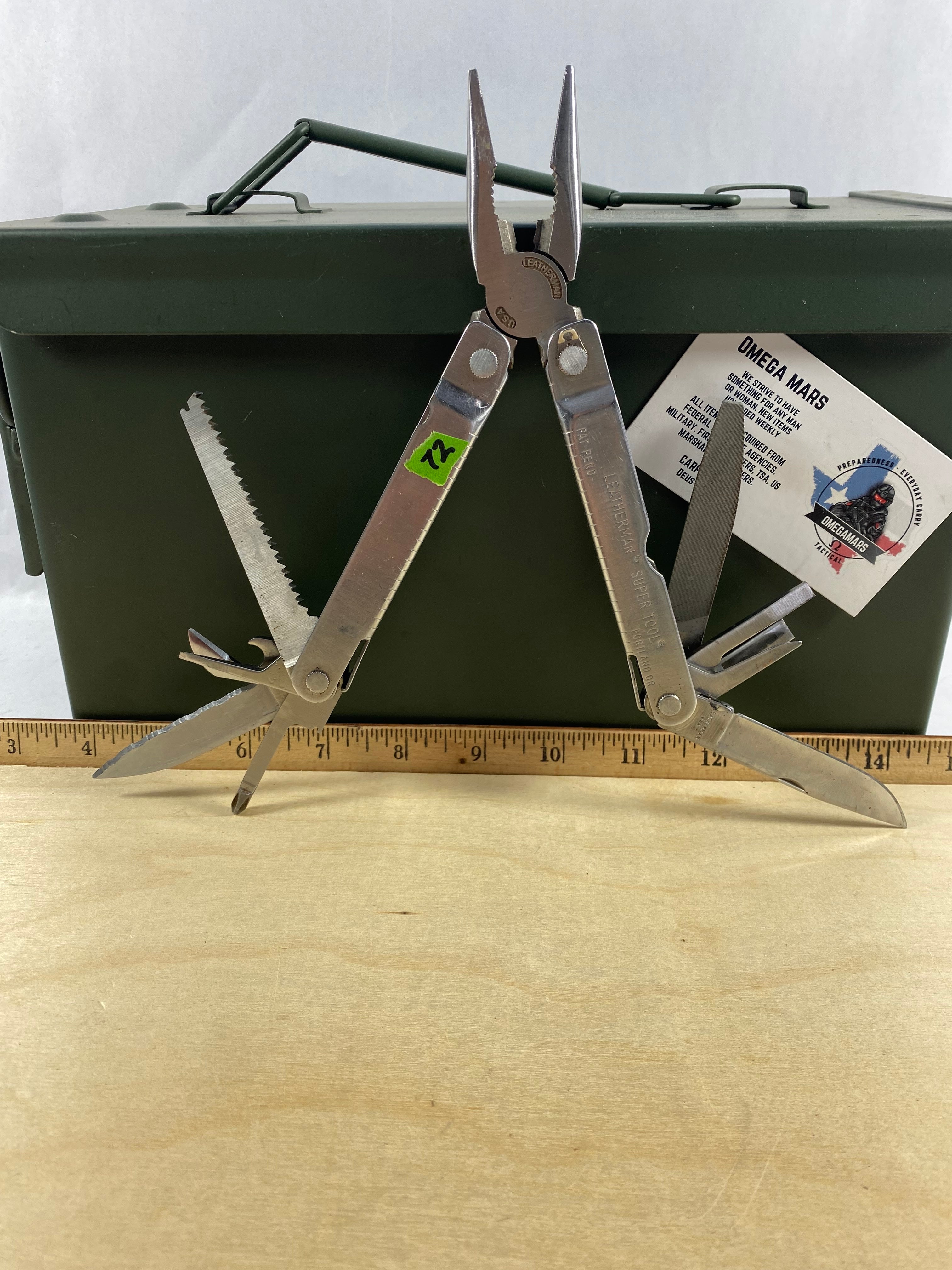 Leatherman Super Tool #72 Portland. Light usage. Dirty (0896)