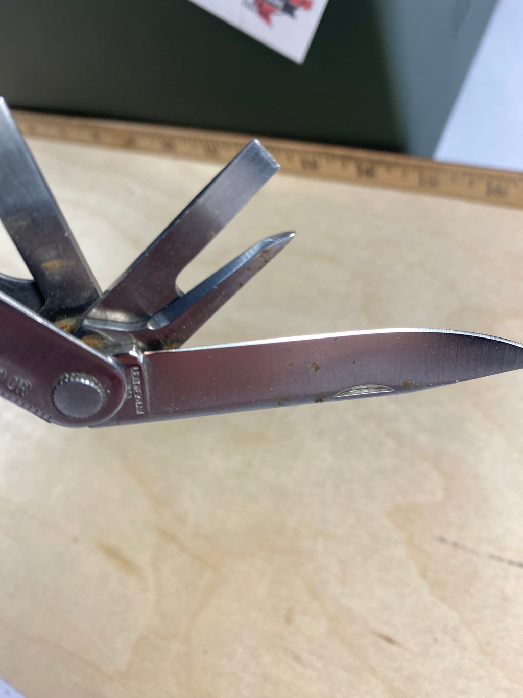 Leatherman PST #100. Light usage. needs oil. Dirty and visible rust. (1293-1293)