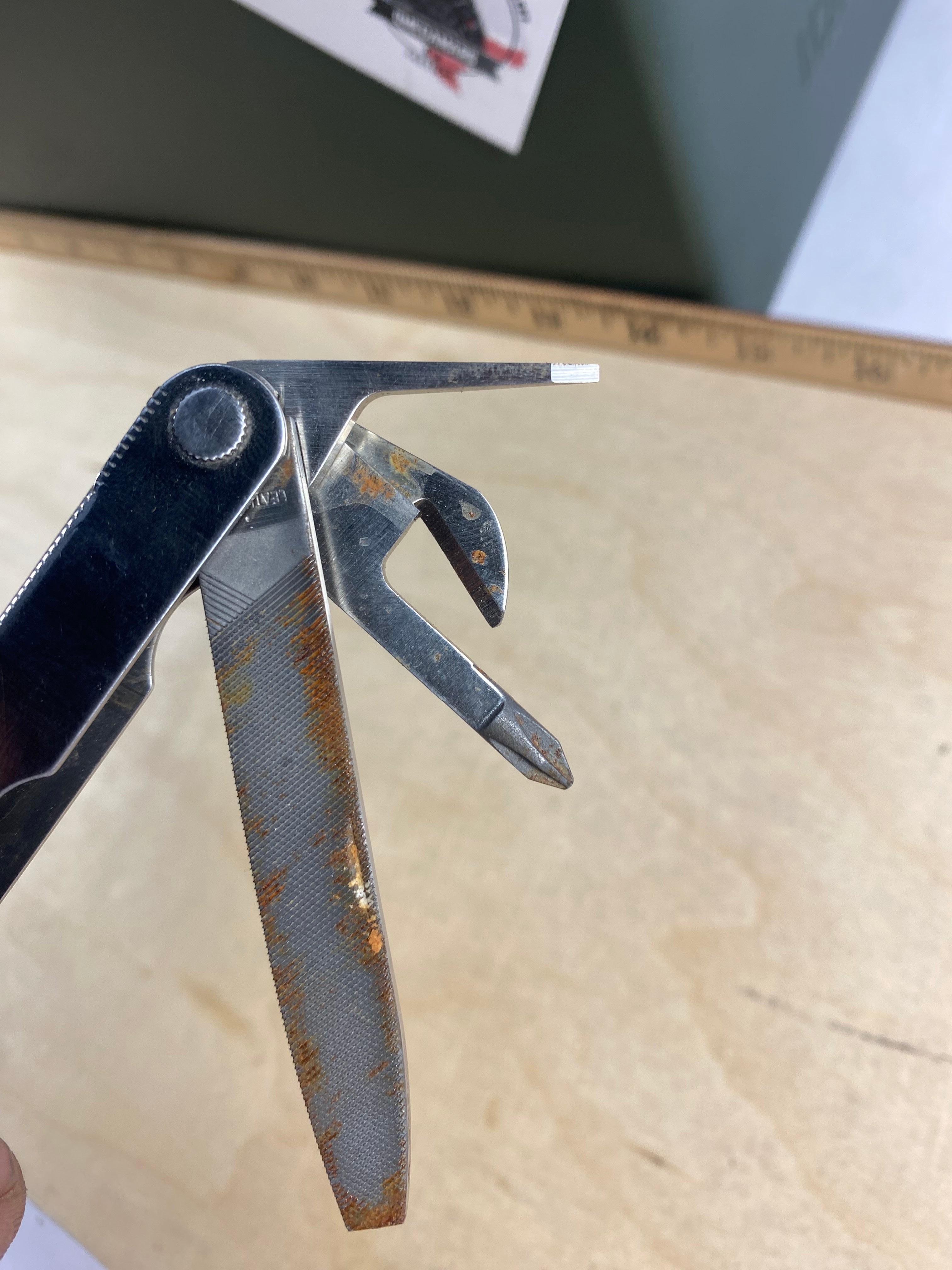 Leatherman PST #100. Light usage. needs oil. Dirty and visible rust. (1293-1293)