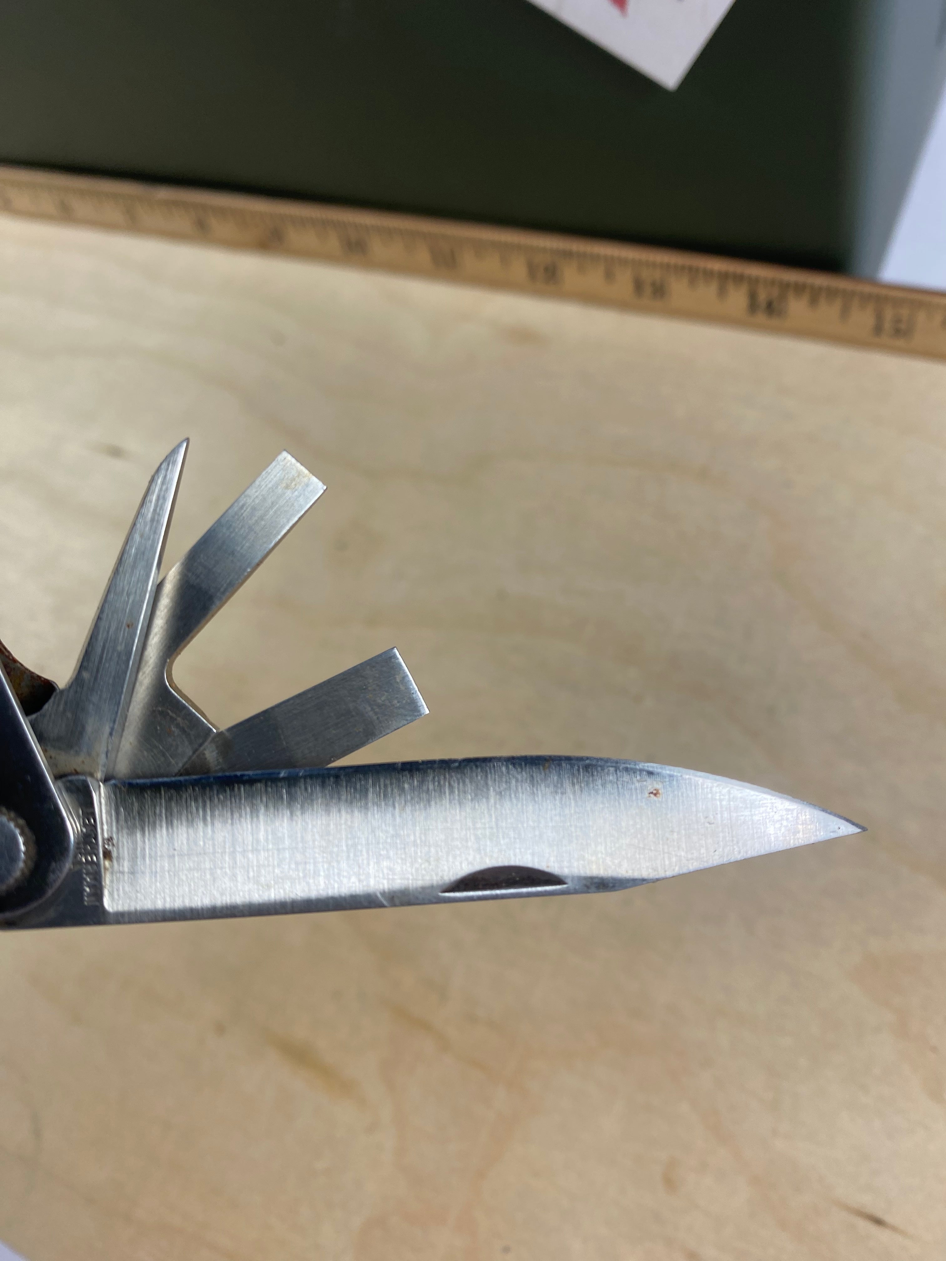 Leatherman PST #103. Light usage. Dirty. Possible rust and blade it may be resharpened. (0794-0694)