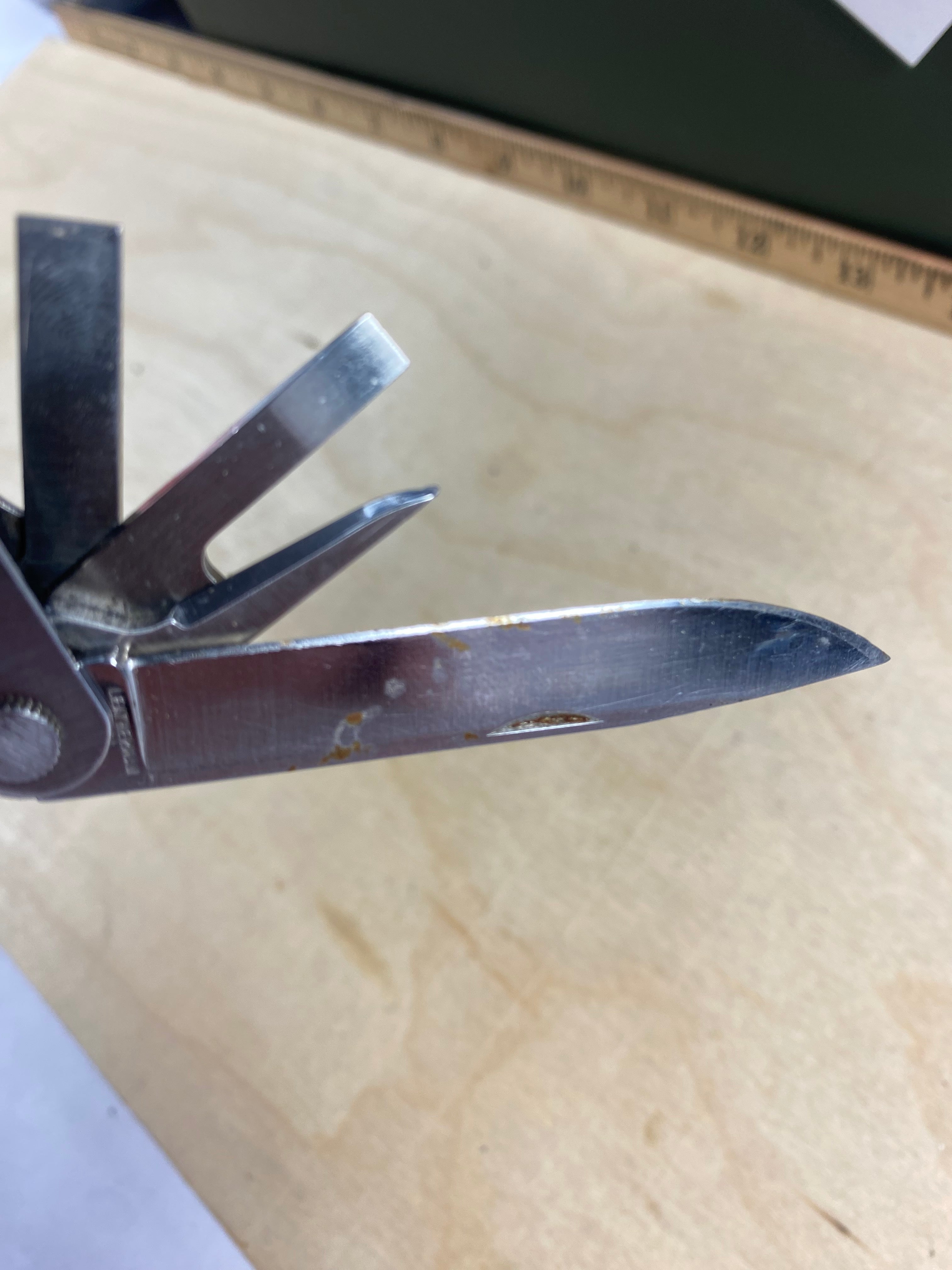 Leatherman PST #104. Light usage and dirty. (0897-0797)