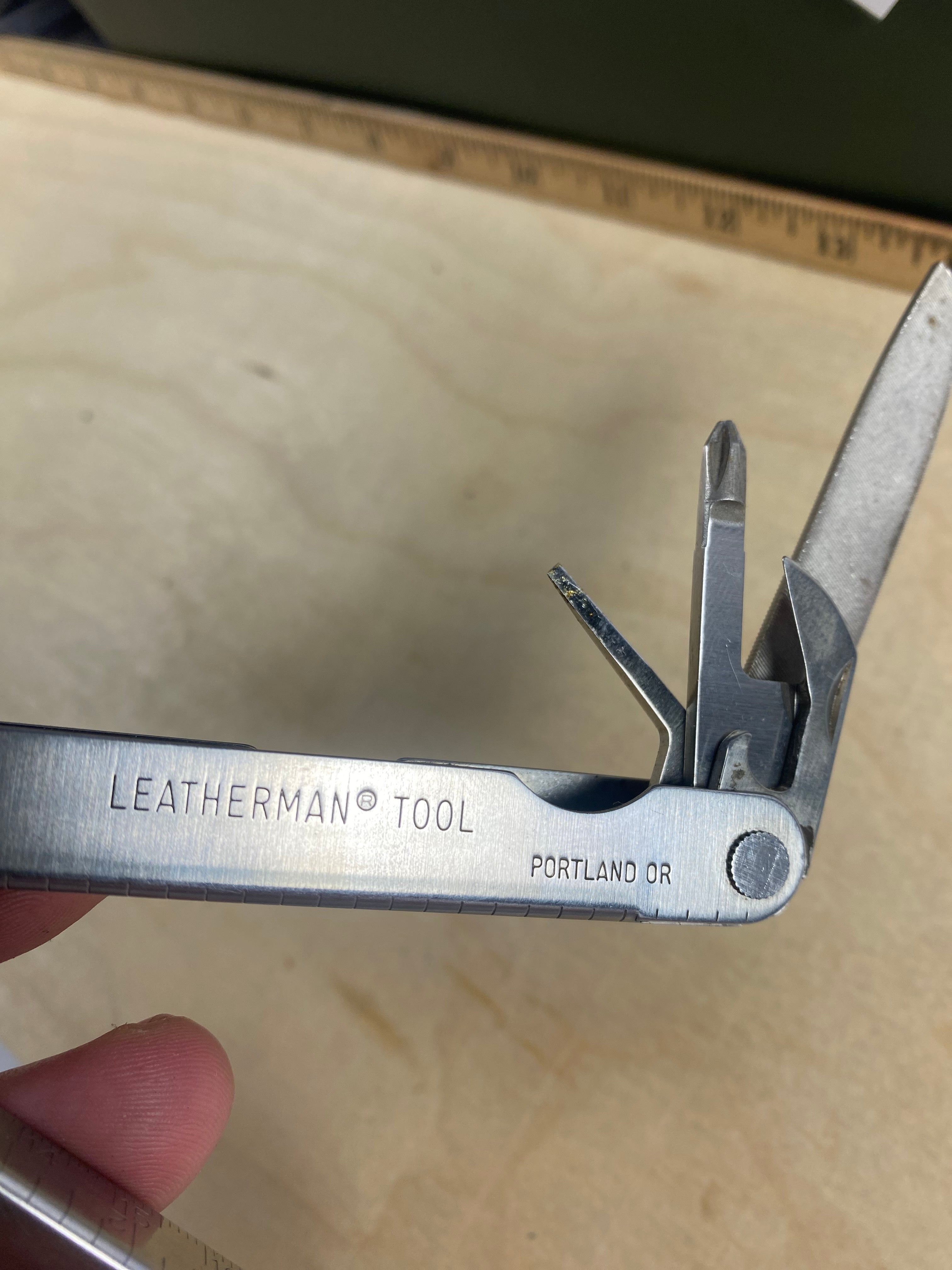 Leatherman PST #104. Light usage and dirty. (0897-0797)