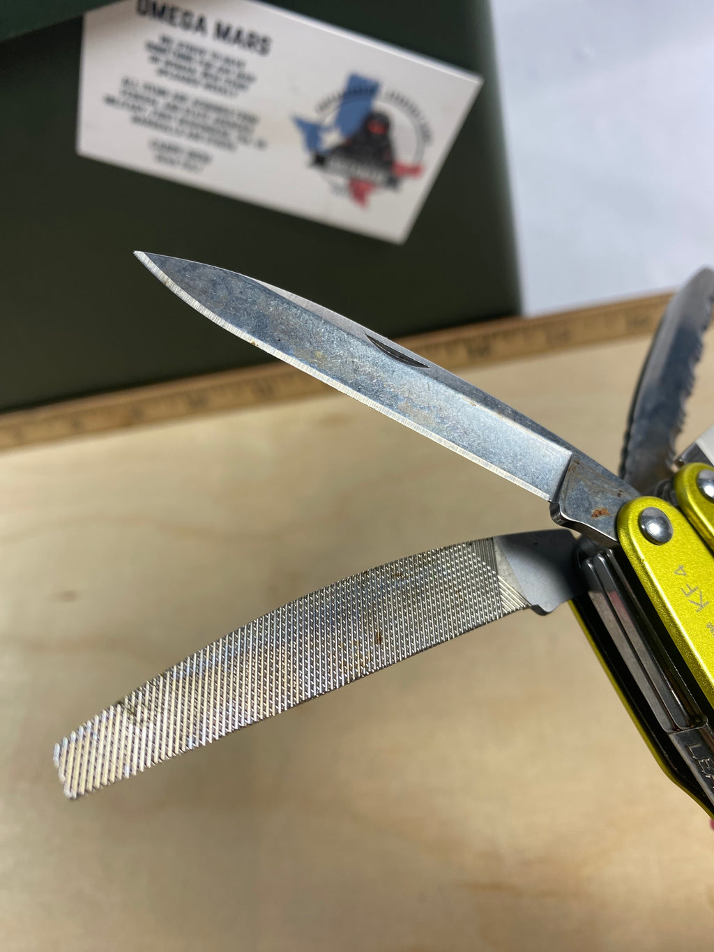Leatherman Juice KF4 #107. Light usage. Scratch on handle. Dirty