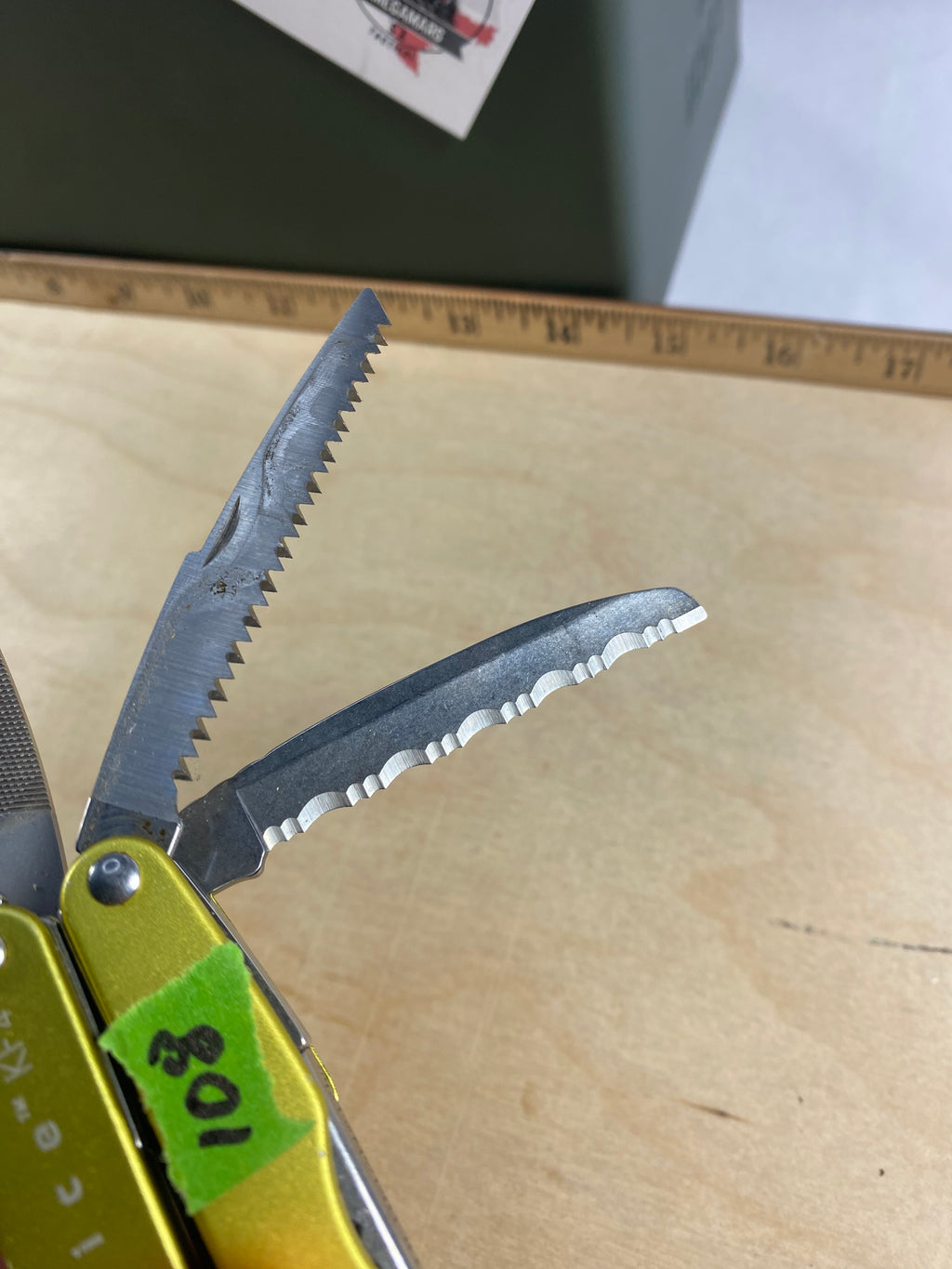 Leatherman Juice KF4 #108. Light usage. Chip on blade