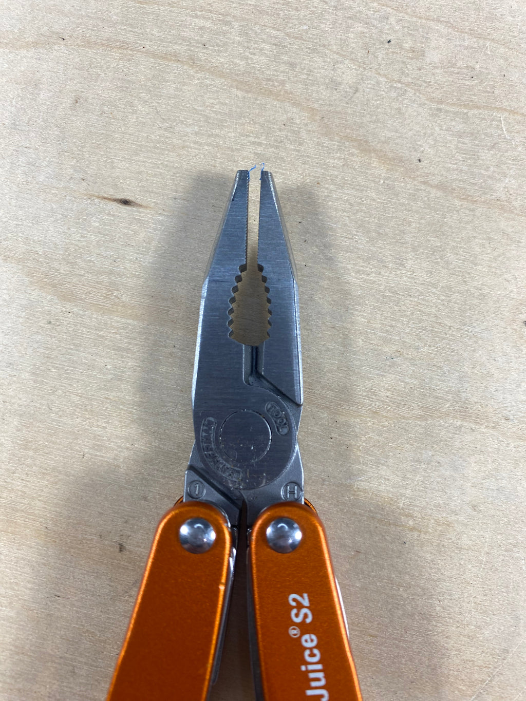 Leatherman Juice S2 #112. Light usage. Handle scratch