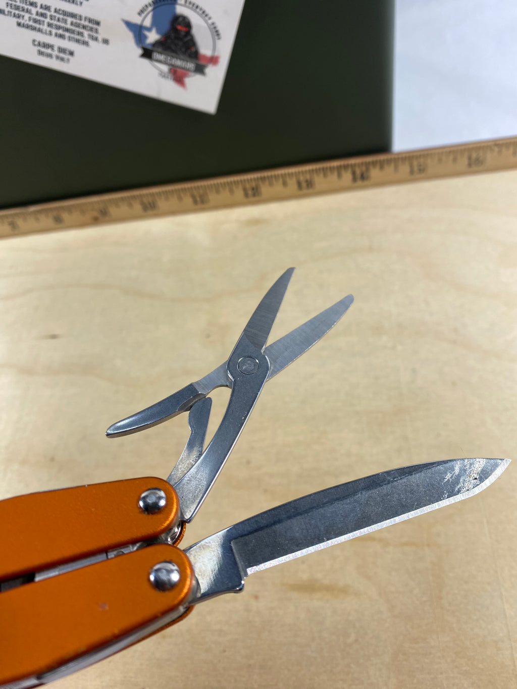 Leatherman Juice S2 #112. Light usage. Handle scratch