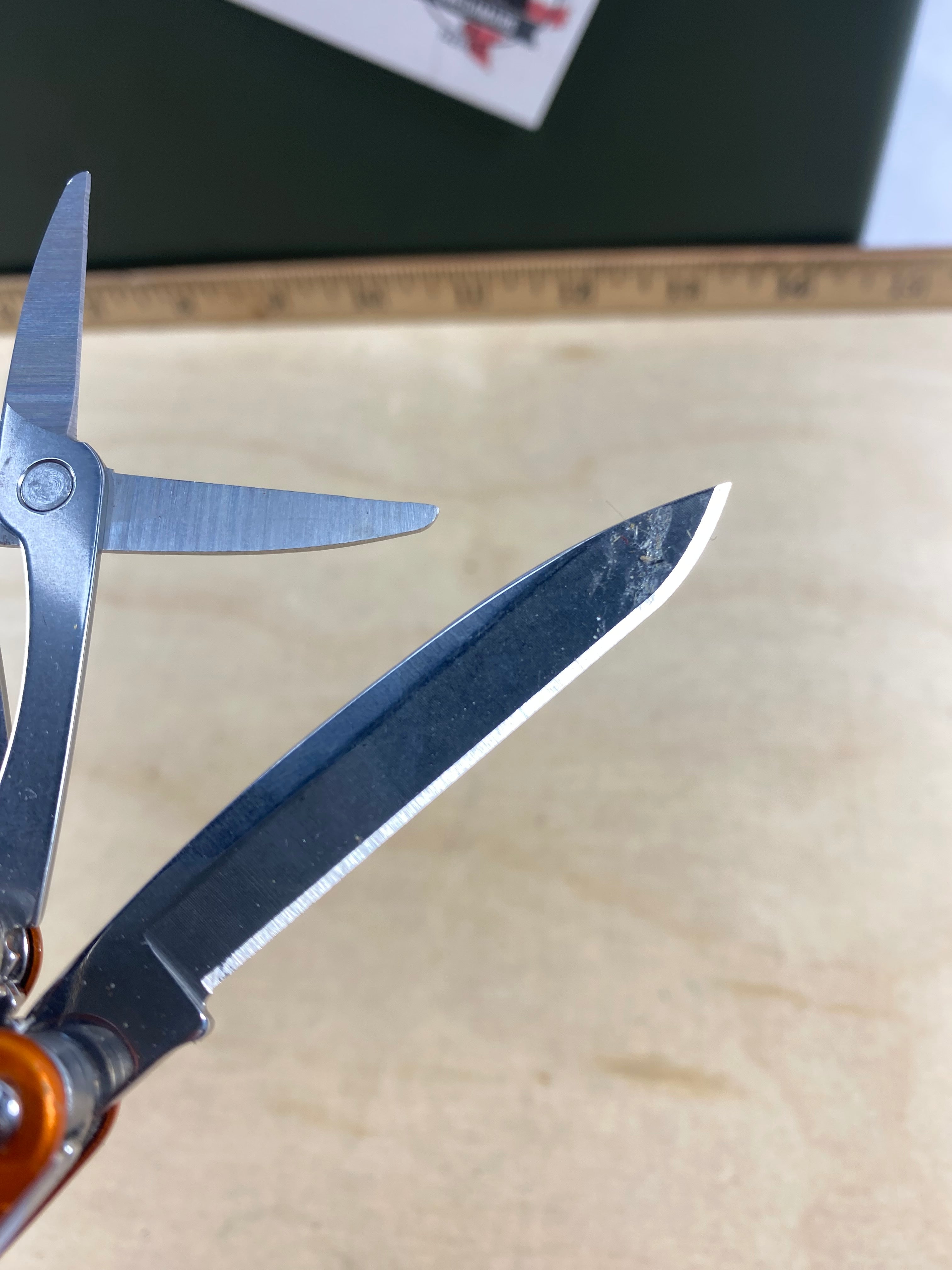 Leatherman Juice S2 #112. Light usage. Handle scratch