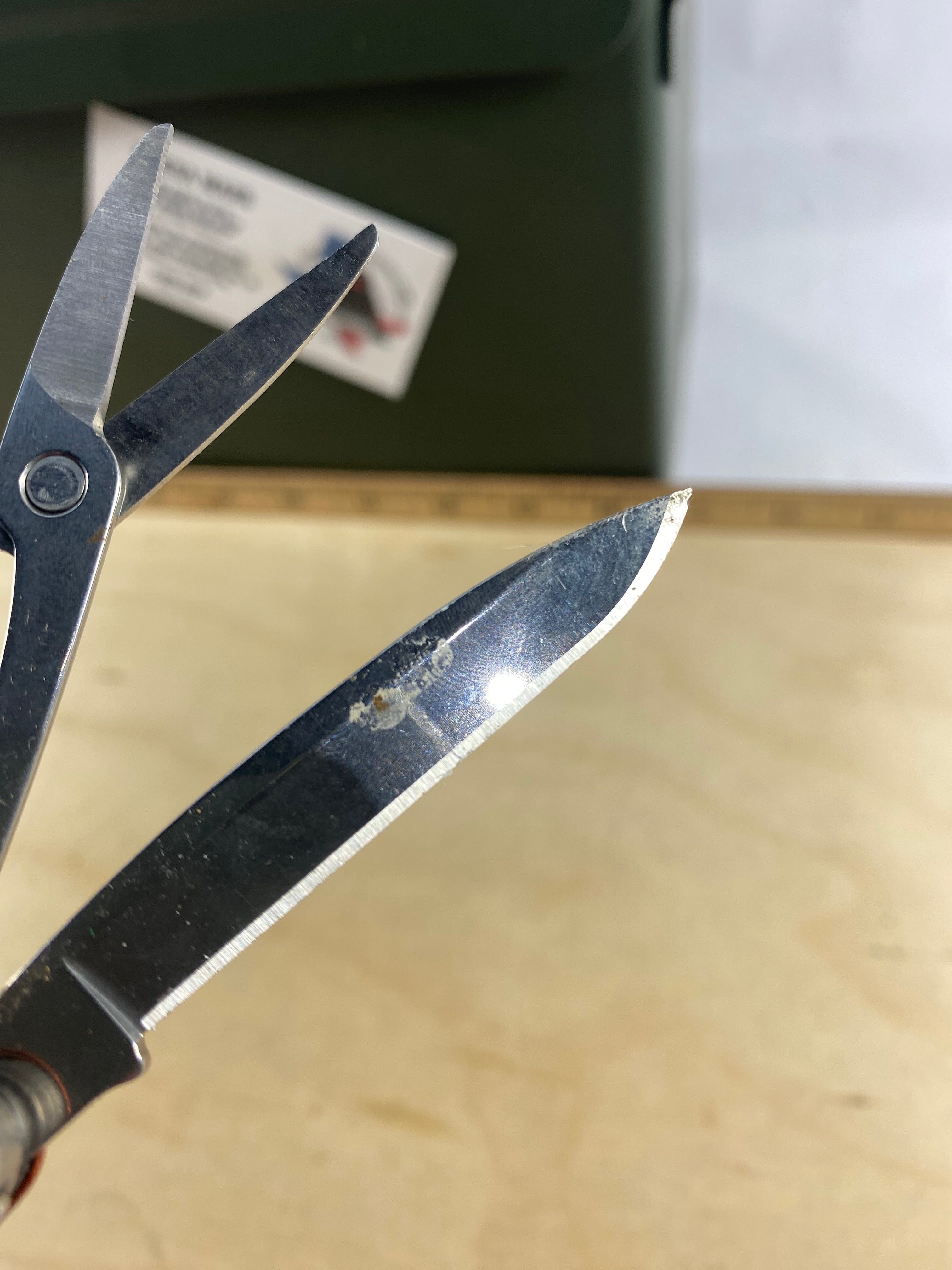 Leatherman Juice S2 #113. Light usage. Chip on blade