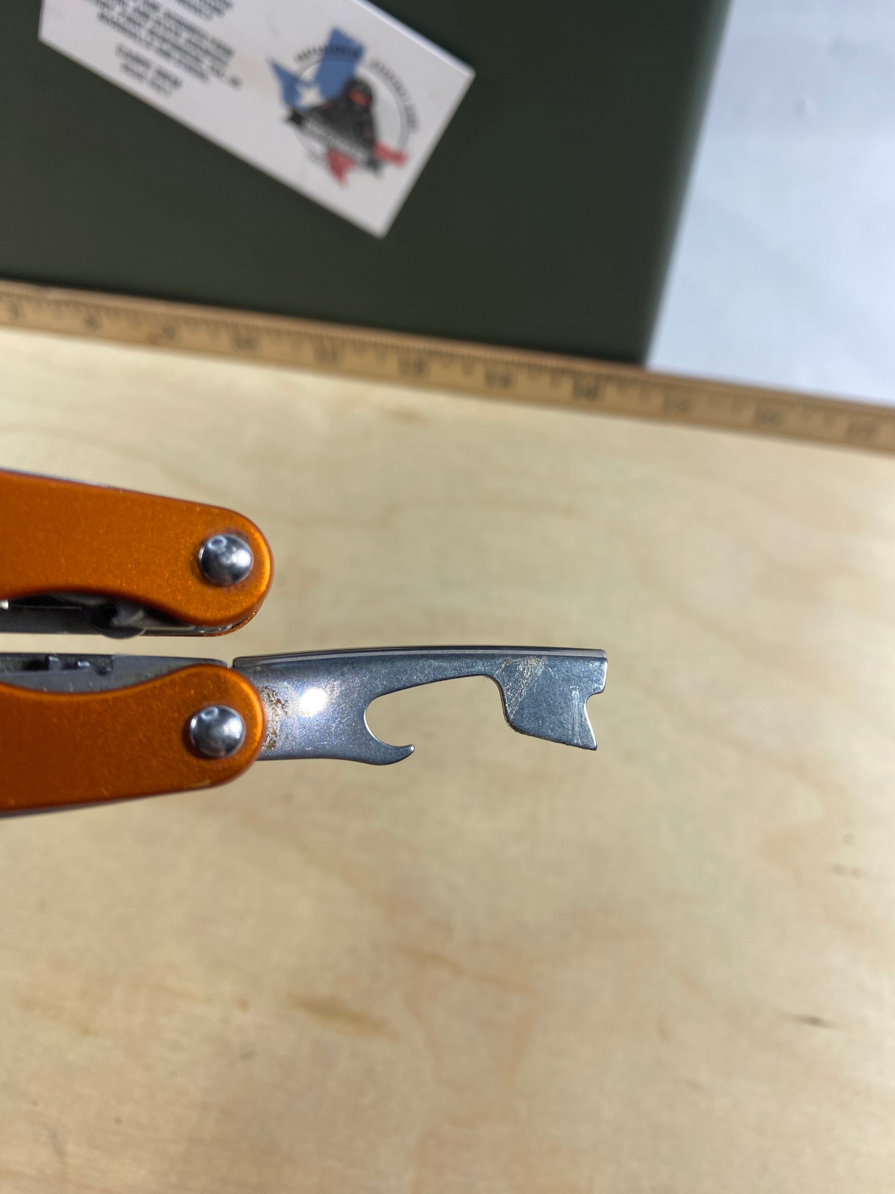 Leatherman Juice S2 #113. Light usage. Chip on blade