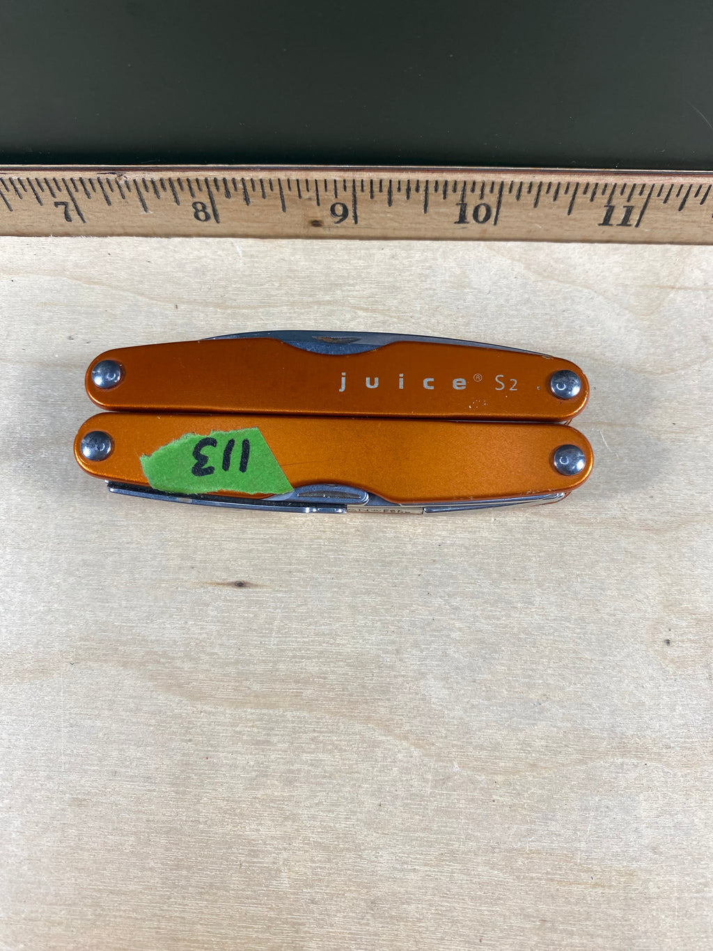 Leatherman Juice S2 #113. Light usage. Chip on blade