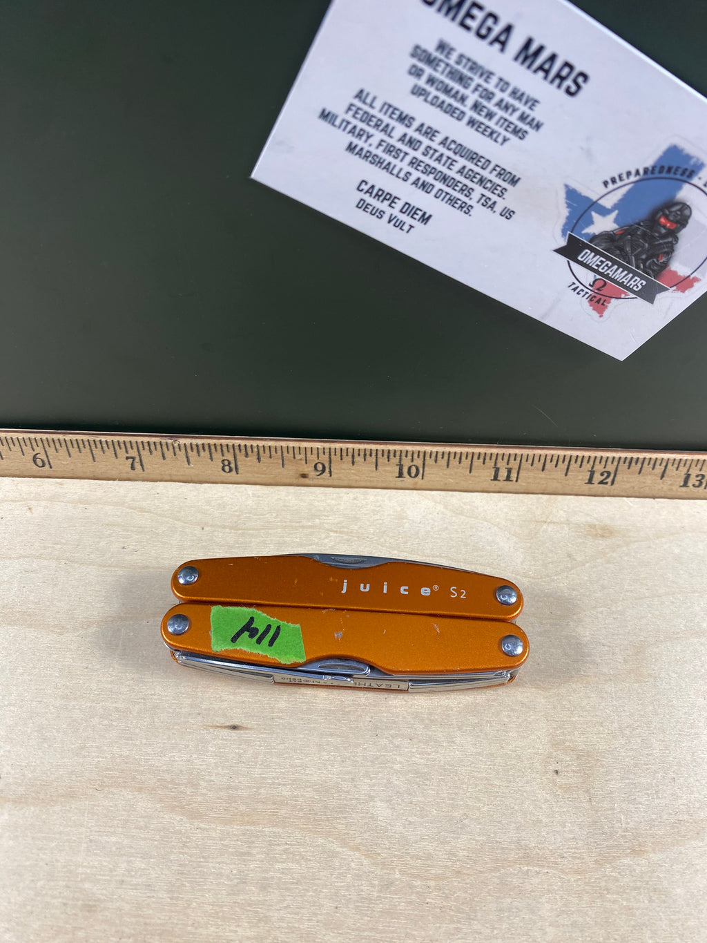 Leatherman juice S2 #114. Light usage. Scratches on handle.