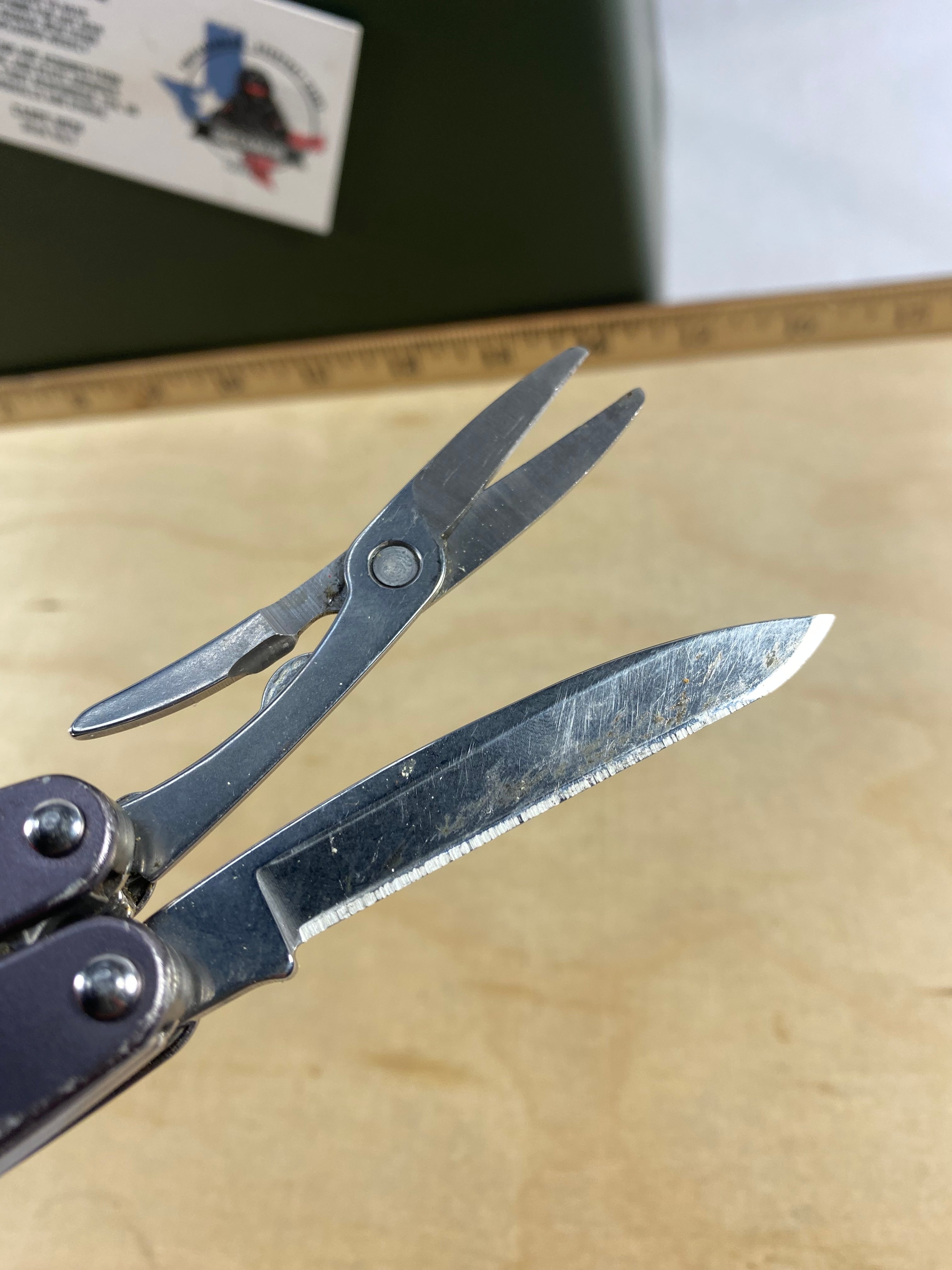 Leatherman Juice S2 #115. Light usage. Resharpened and dirty.
