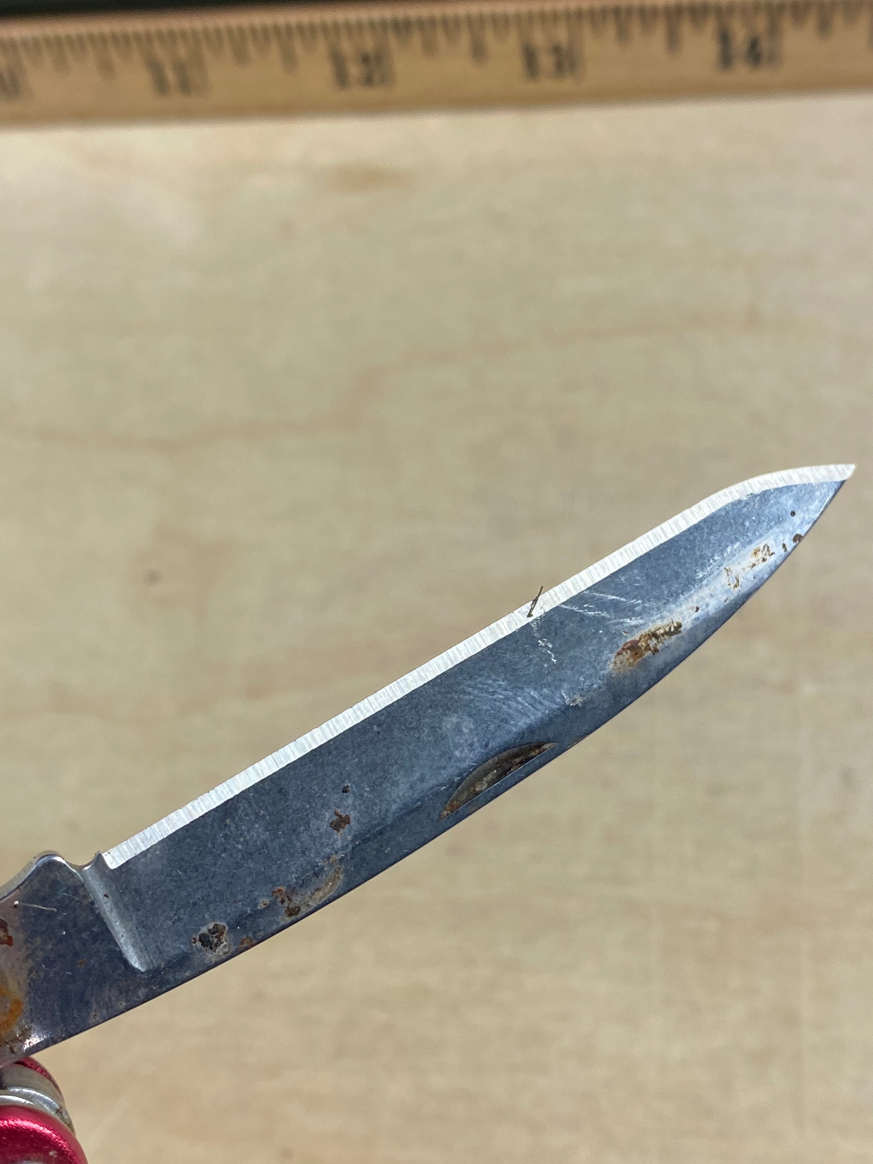 Leatherman Juice C2 #116. Light usage. Needs oil. Dirty and possible rust