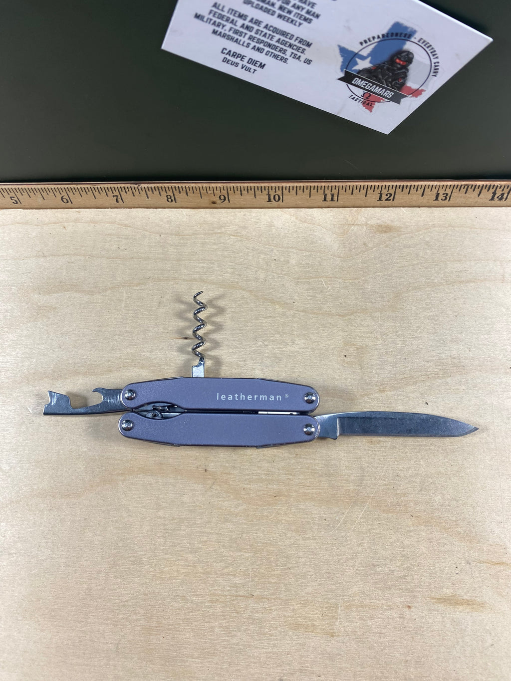 Leatherman Juice C2 #117. Light usage. Needs oil.