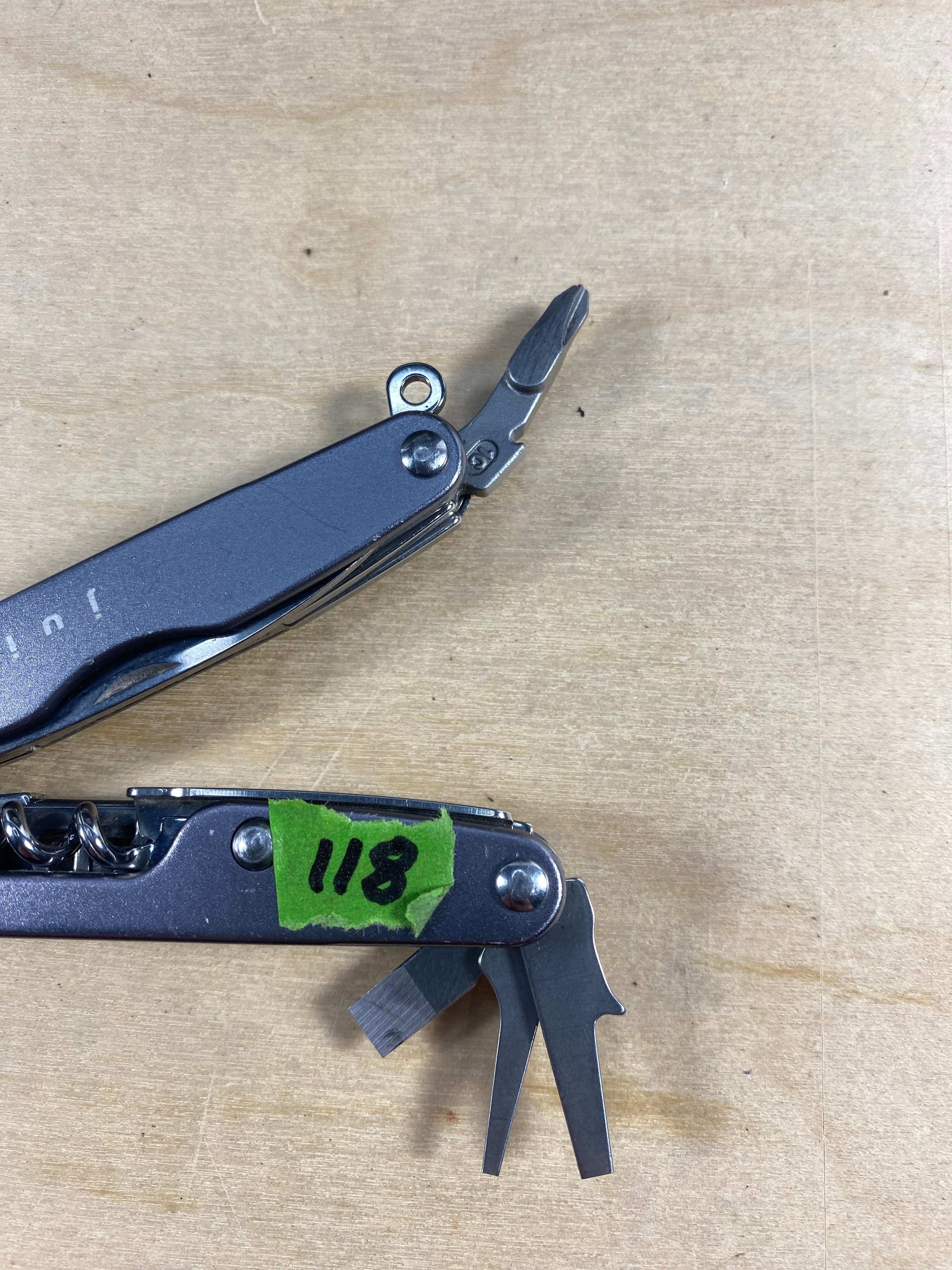 Leatherman juice C2 #118. Light usage. Chips on blade.