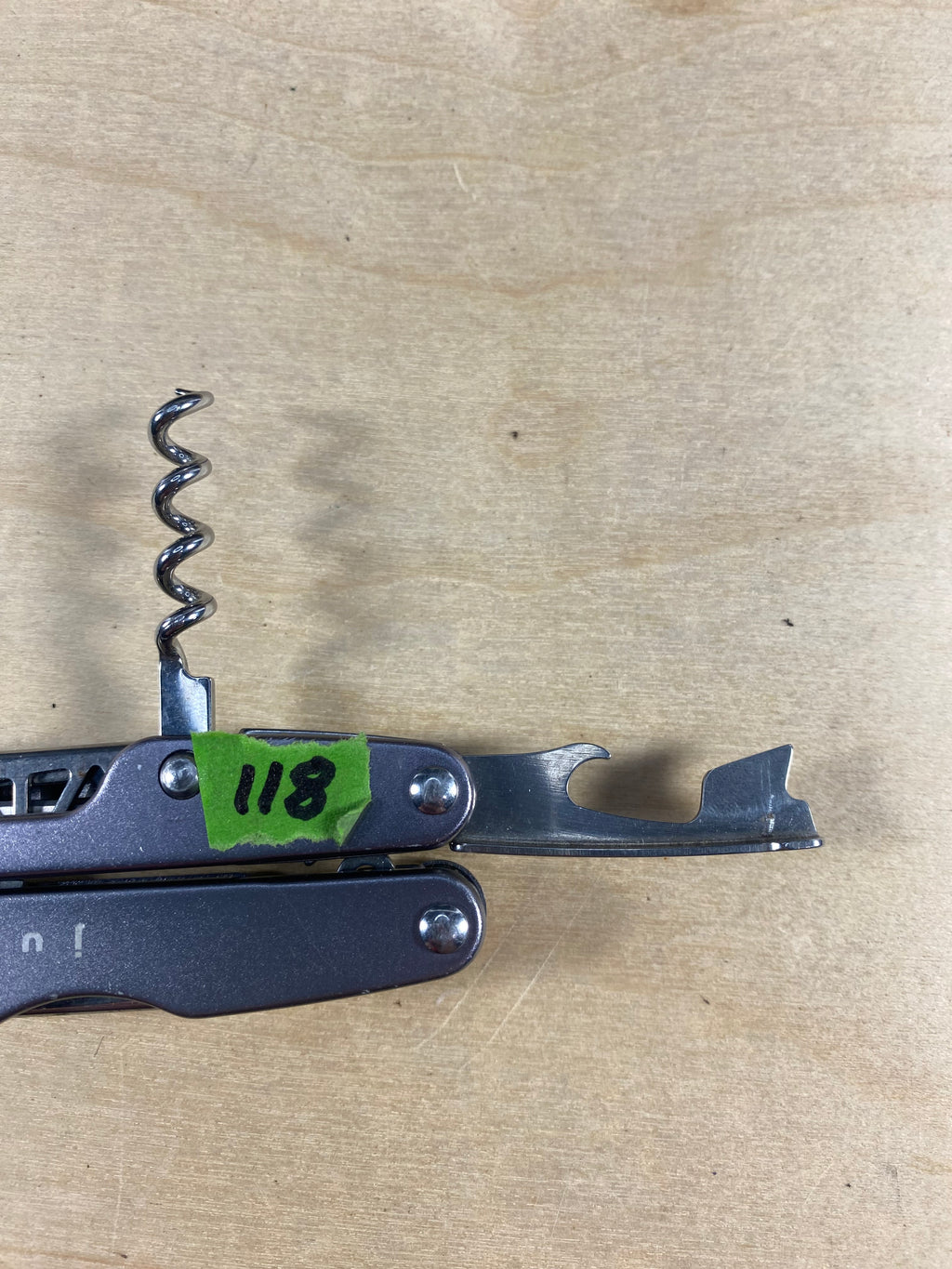 Leatherman juice C2 #118. Light usage. Chips on blade.